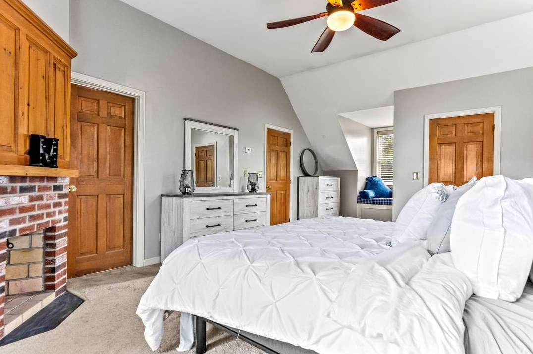 3 Bald Hl Rd, Newmarket NH  03857-2135 exterior