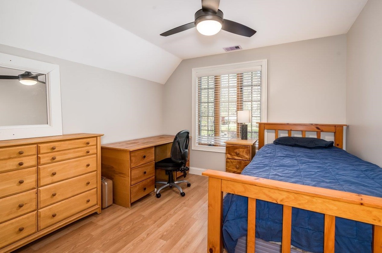 1 Ridge View Ln, Deerfield NH  03037-1141 exterior