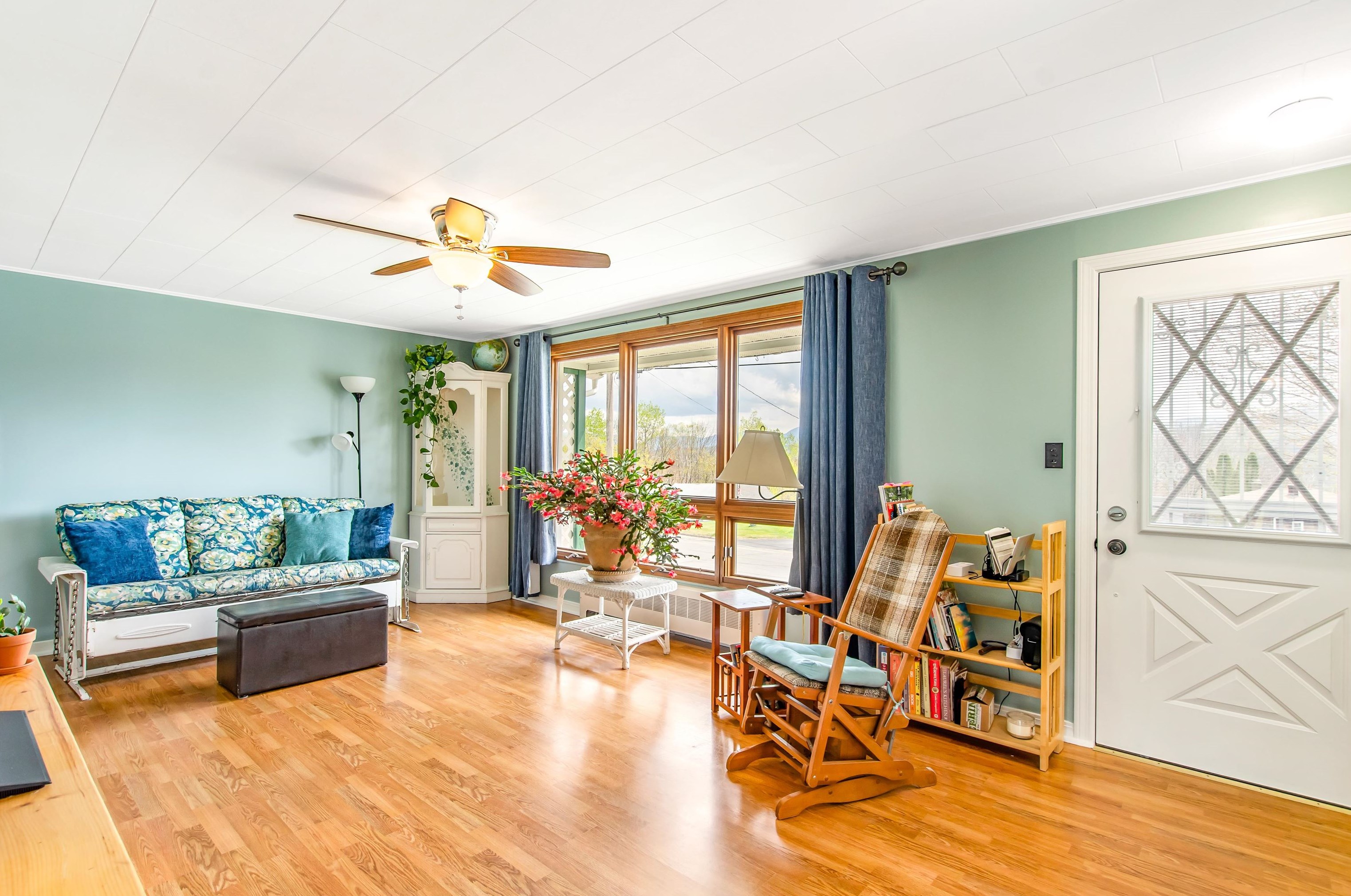 29 Jordan Ave, Berlin NH  03570-2604 exterior