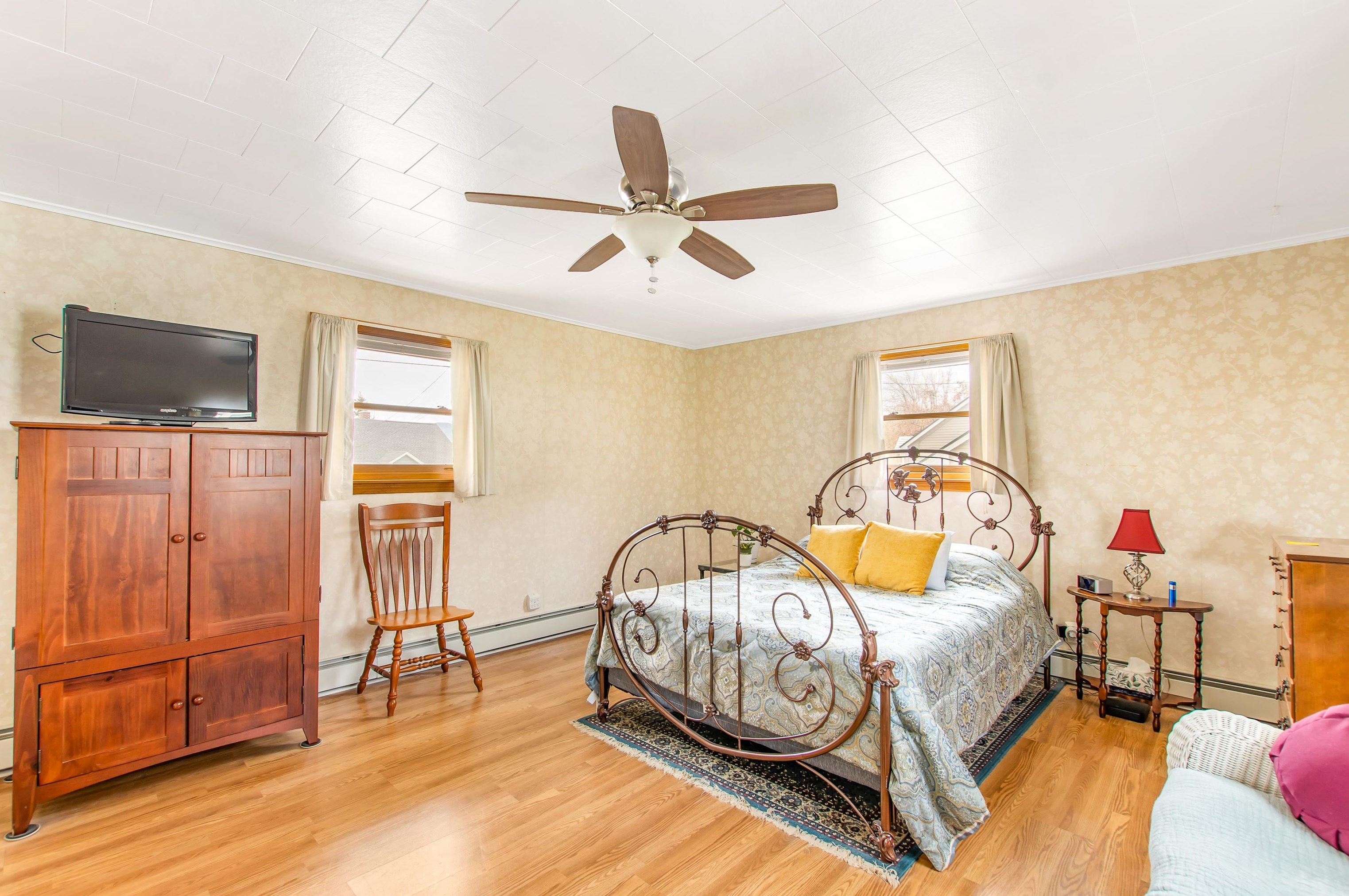 29 Jordan Ave, Berlin NH  03570-2604 exterior