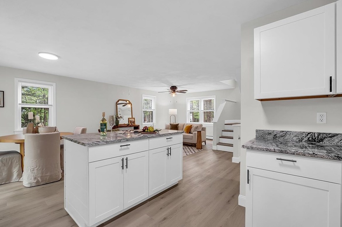 14 Autumn Way, Seabrook NH 03874-4249 exterior