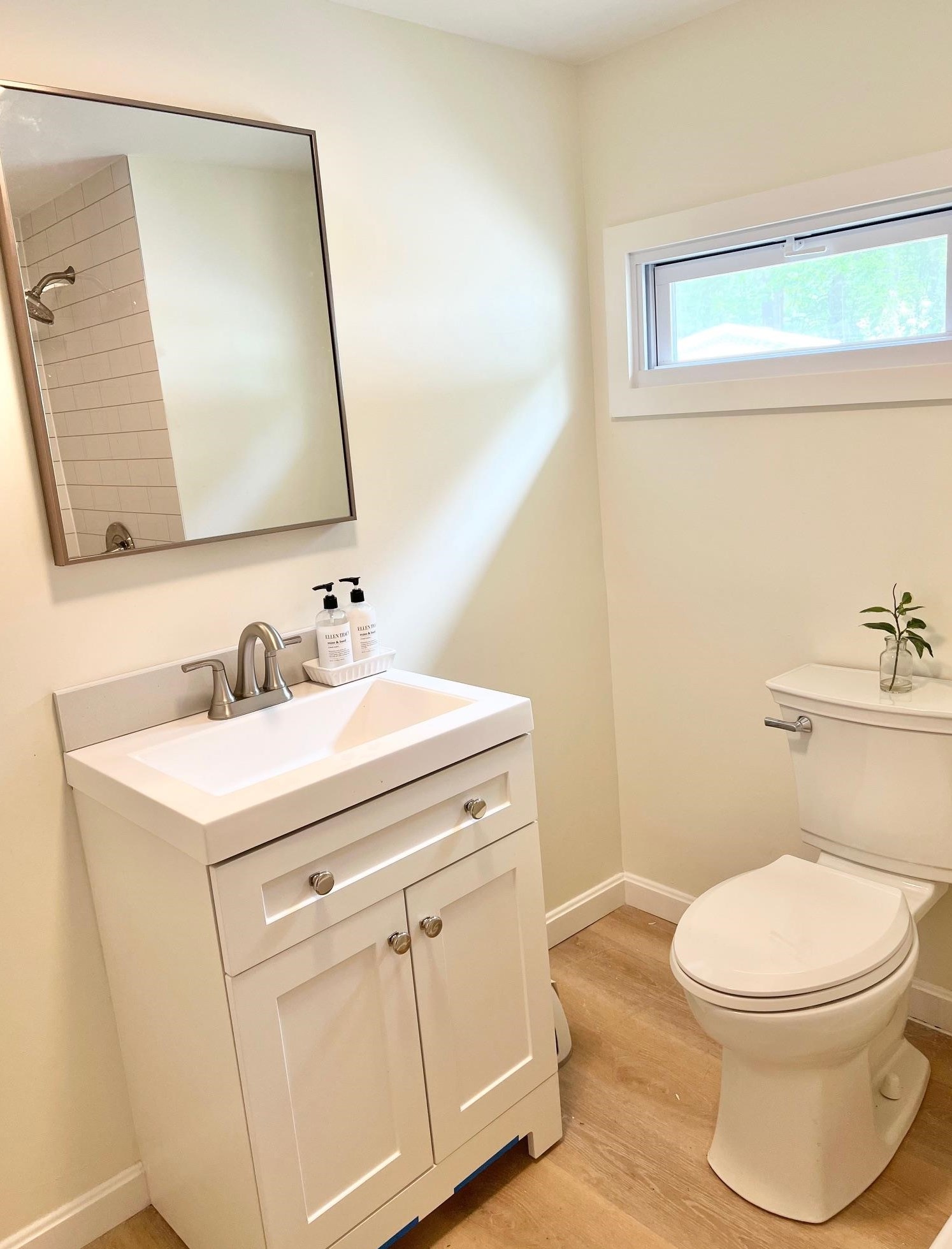 5 Pearl Ct, Merrimack NH 03054-4802 exterior