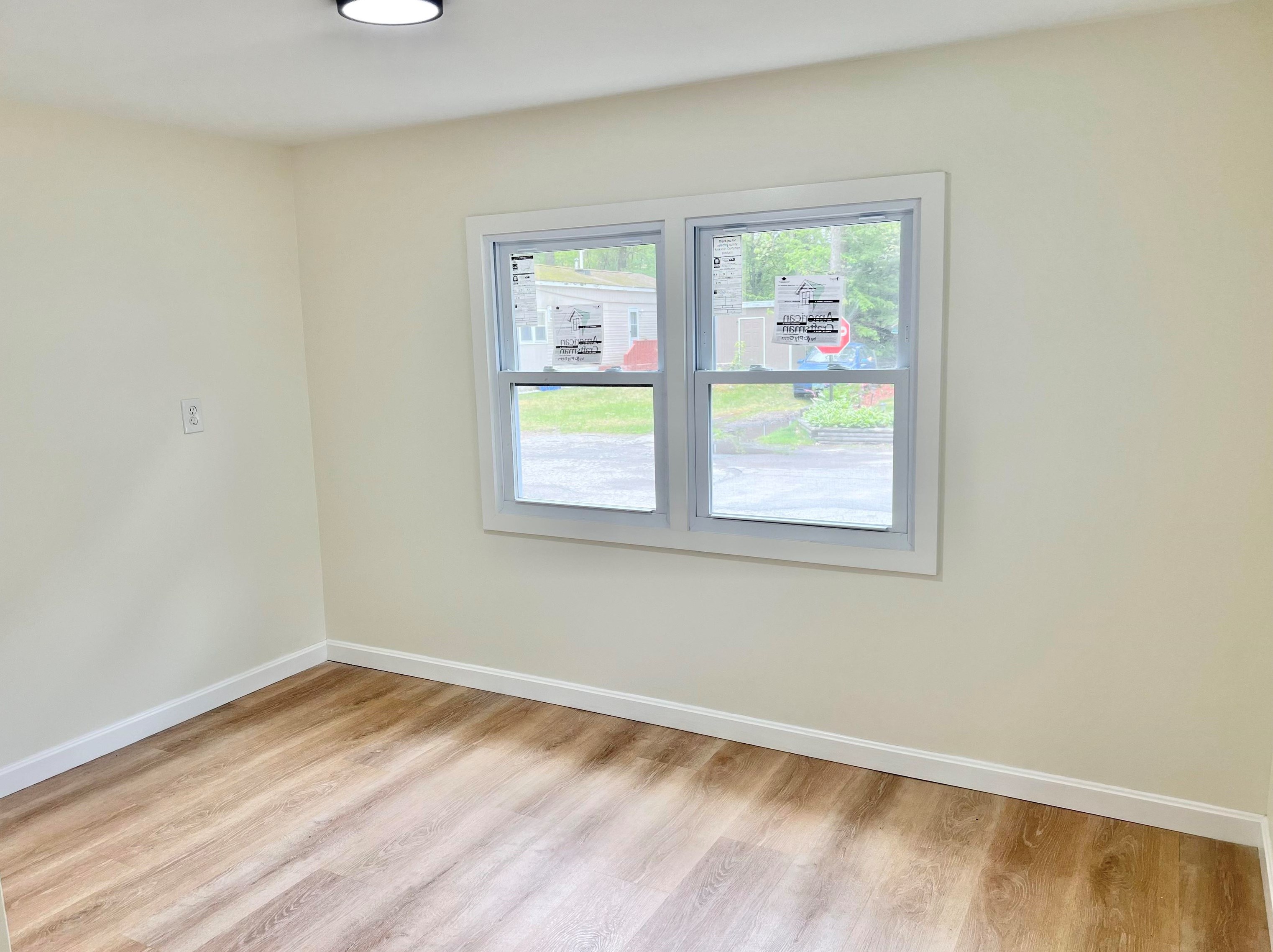 5 Pearl Ct, Merrimack NH 03054-4802 exterior