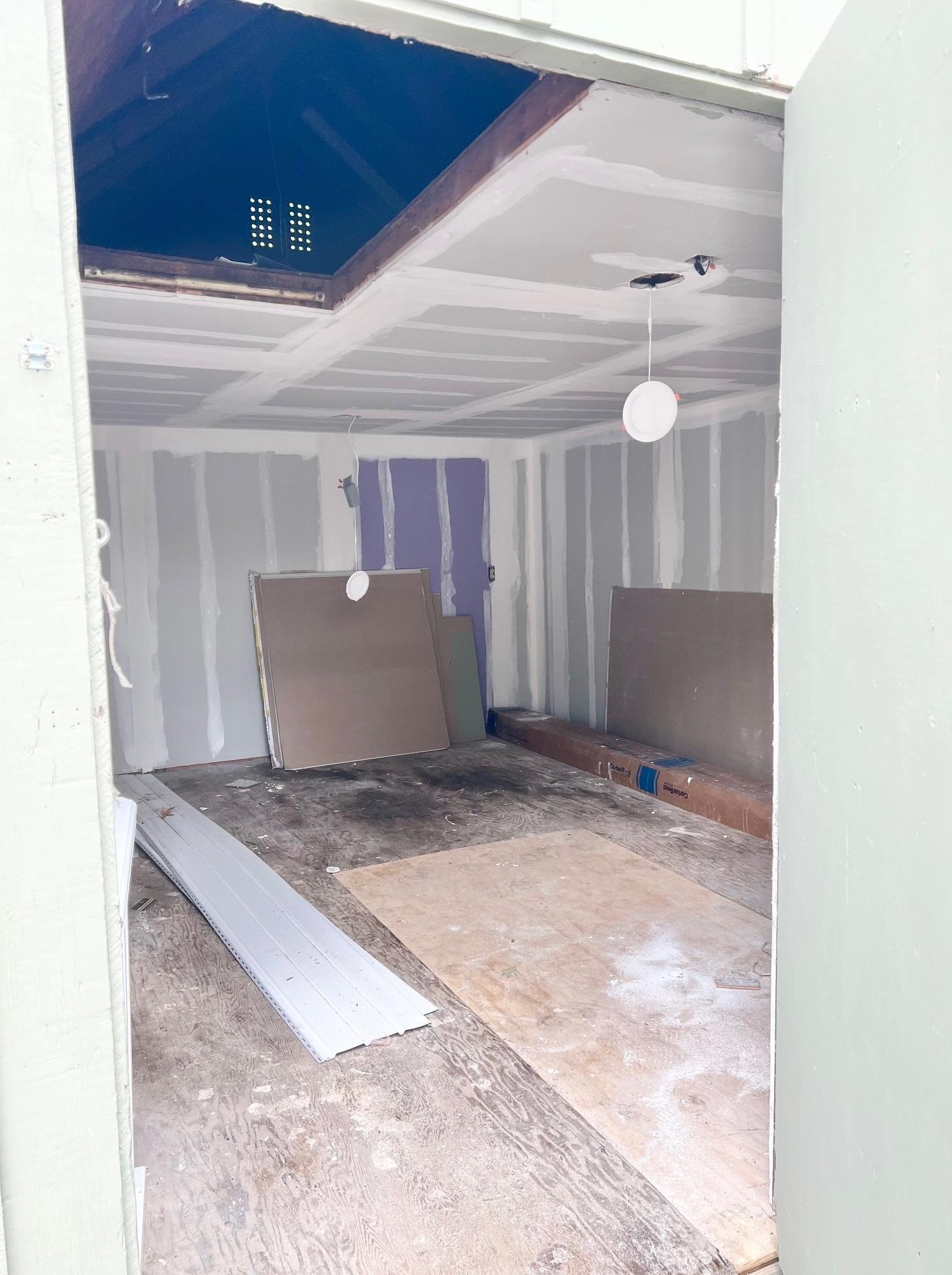 5 Pearl Ct, Merrimack NH 03054-4802 exterior