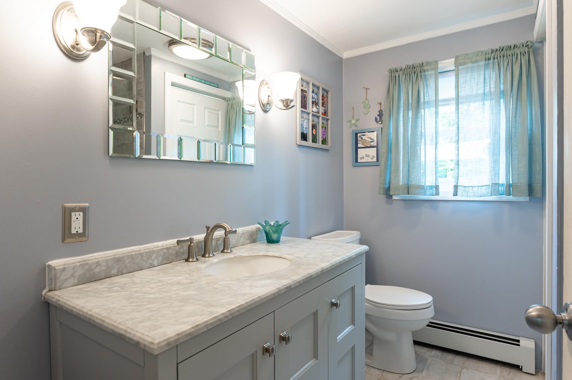 48 Dorothy Dr, Epping NH 03042-2316 exterior