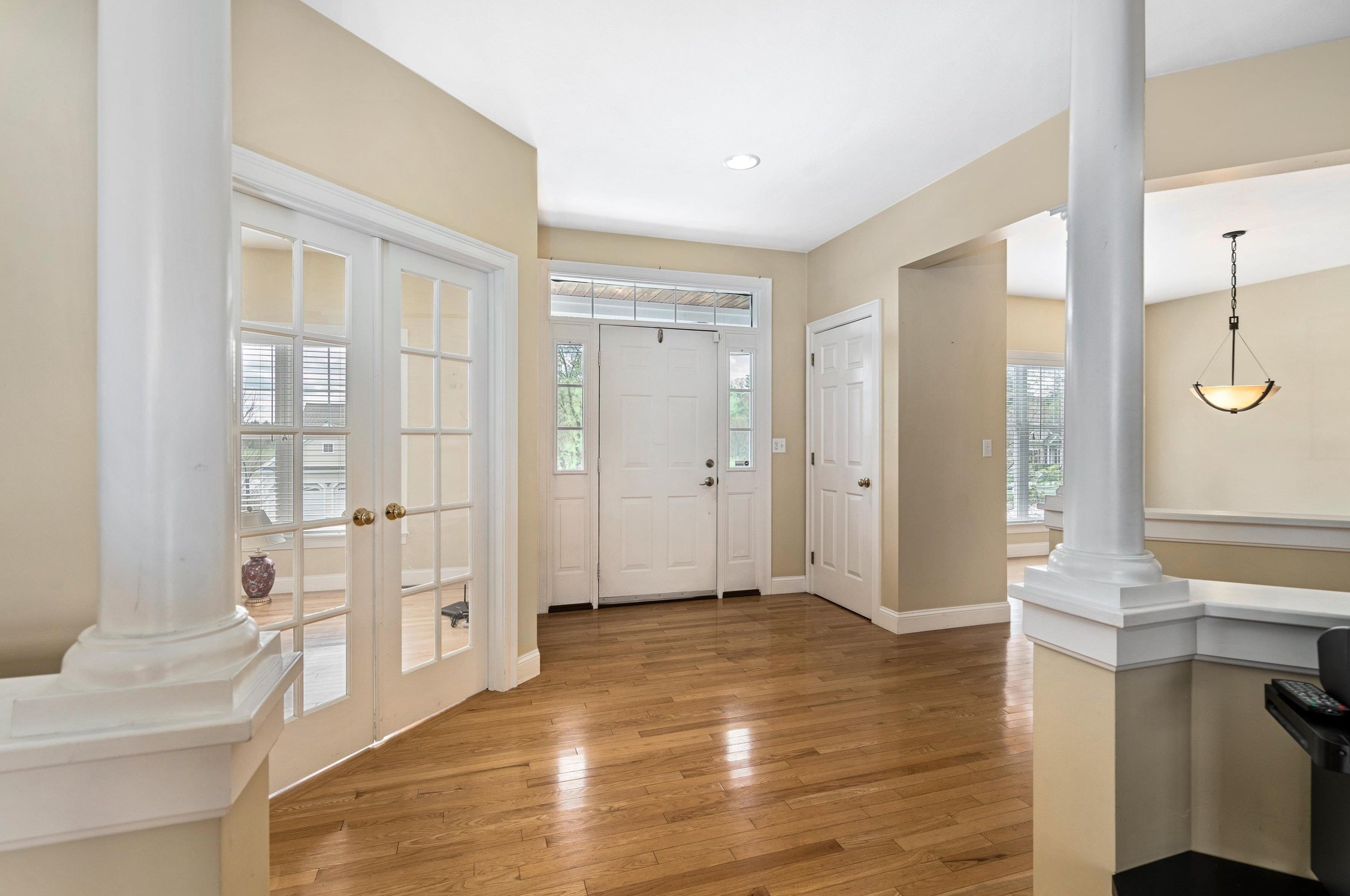 134 Jenkins Rd, Manchester NH 03110-5042 exterior