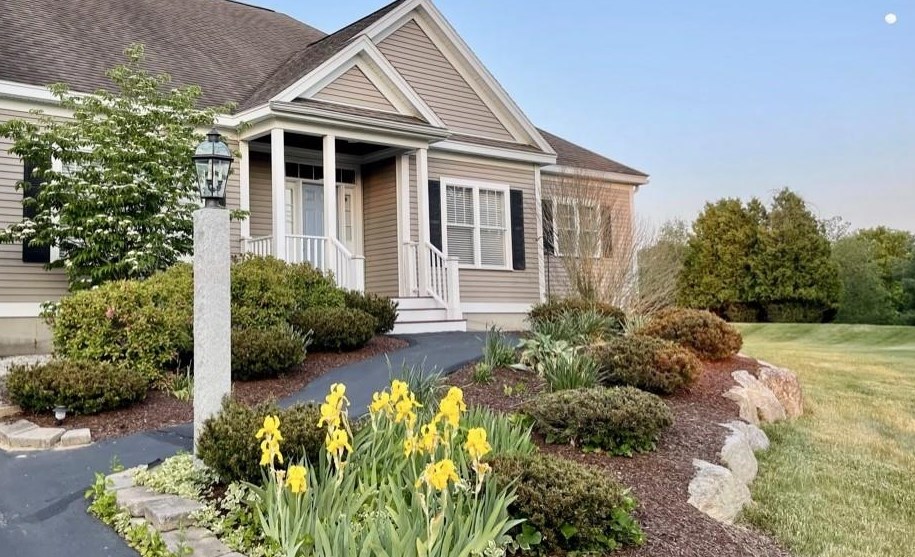 134 Jenkins Rd, Manchester NH 03110-5042 exterior