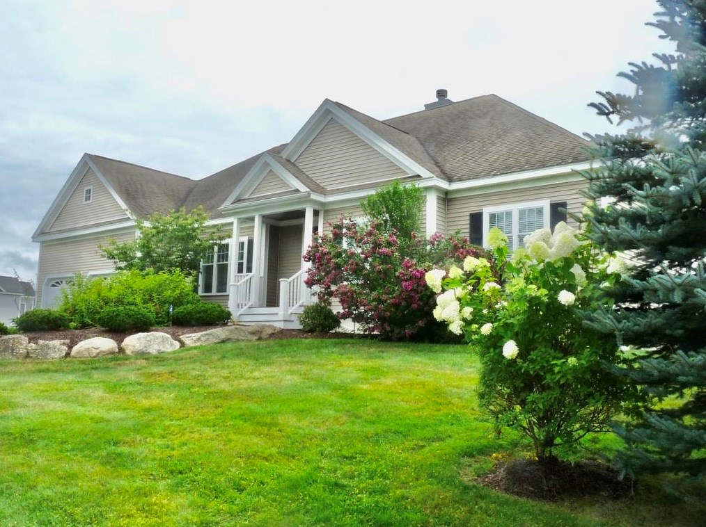 134 Jenkins Rd, Manchester NH 03110-5042 exterior