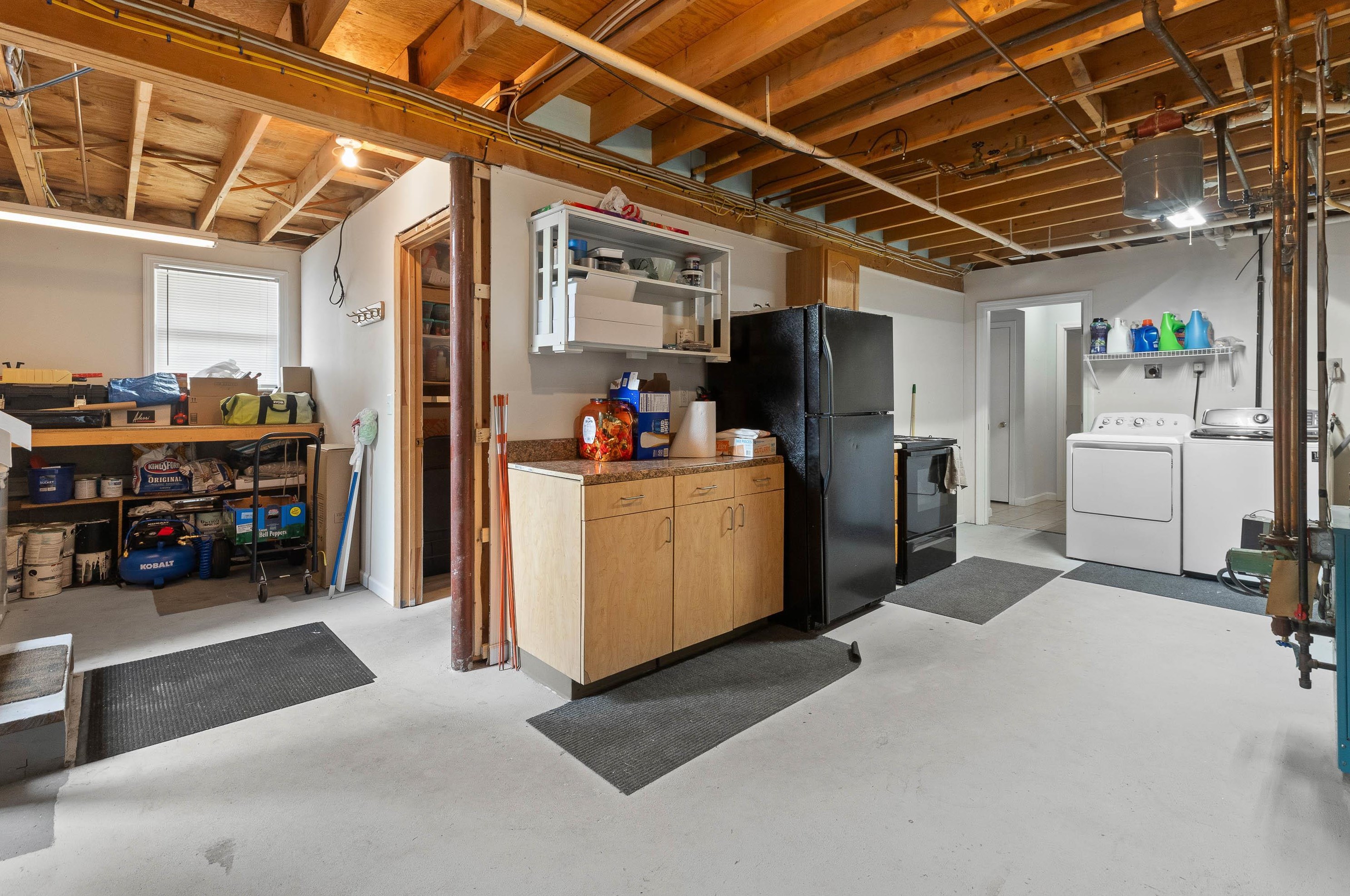 54 Central St, Hudson NH  03051-4400 exterior