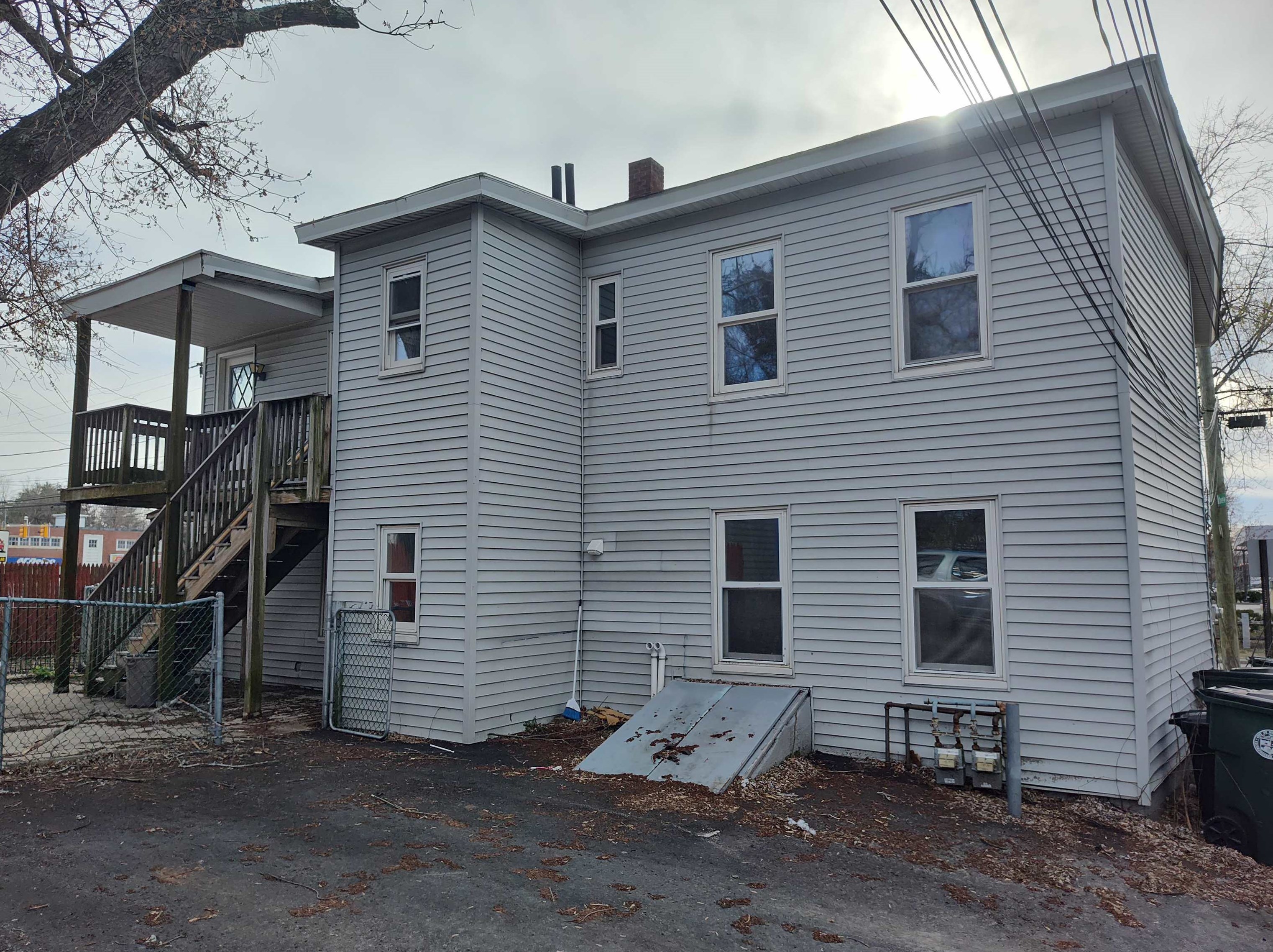28 Beech St, Manchester NH  03103-5610 exterior