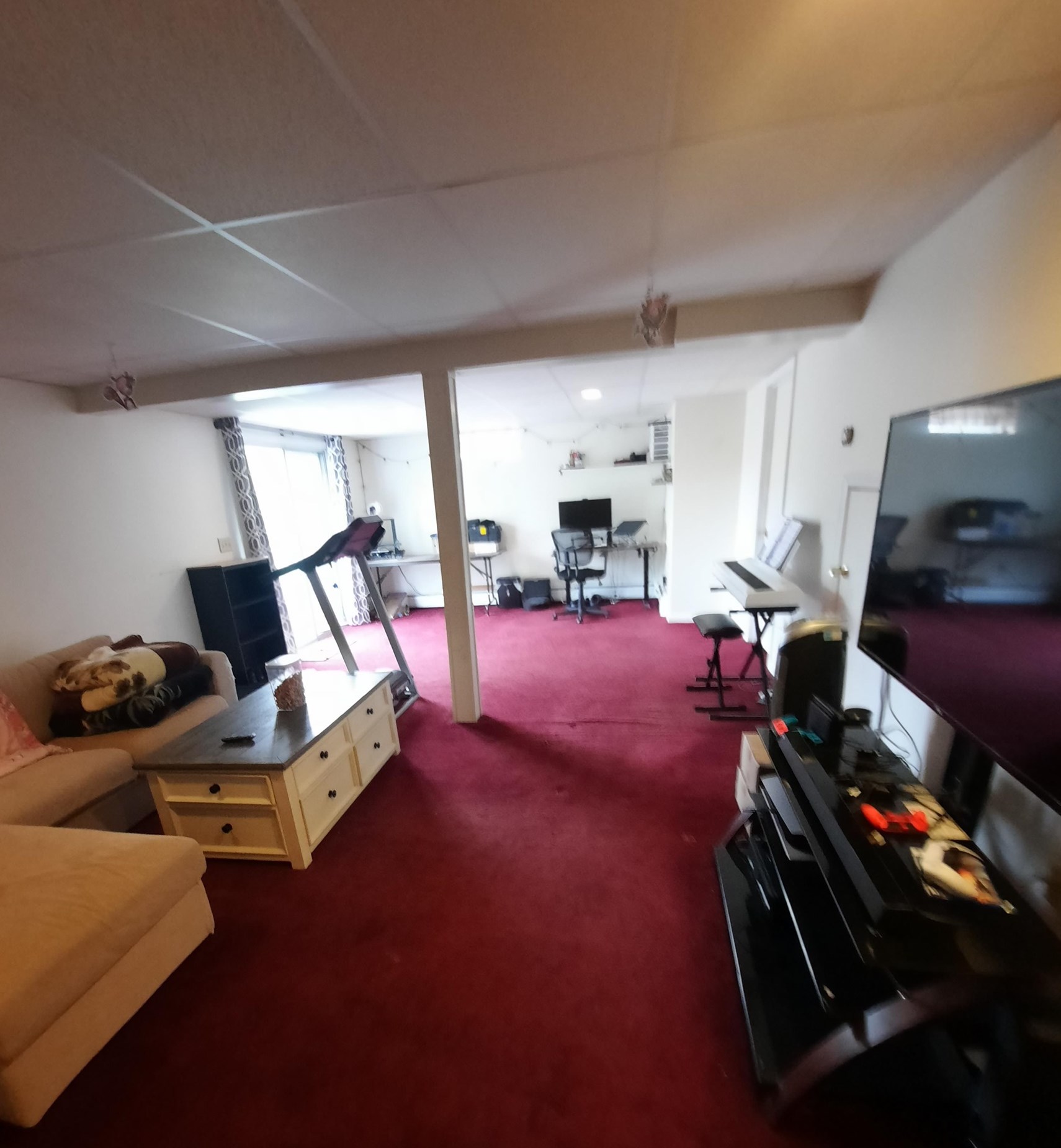 5 Lorraine St, Hudson NH  03051-4848 exterior