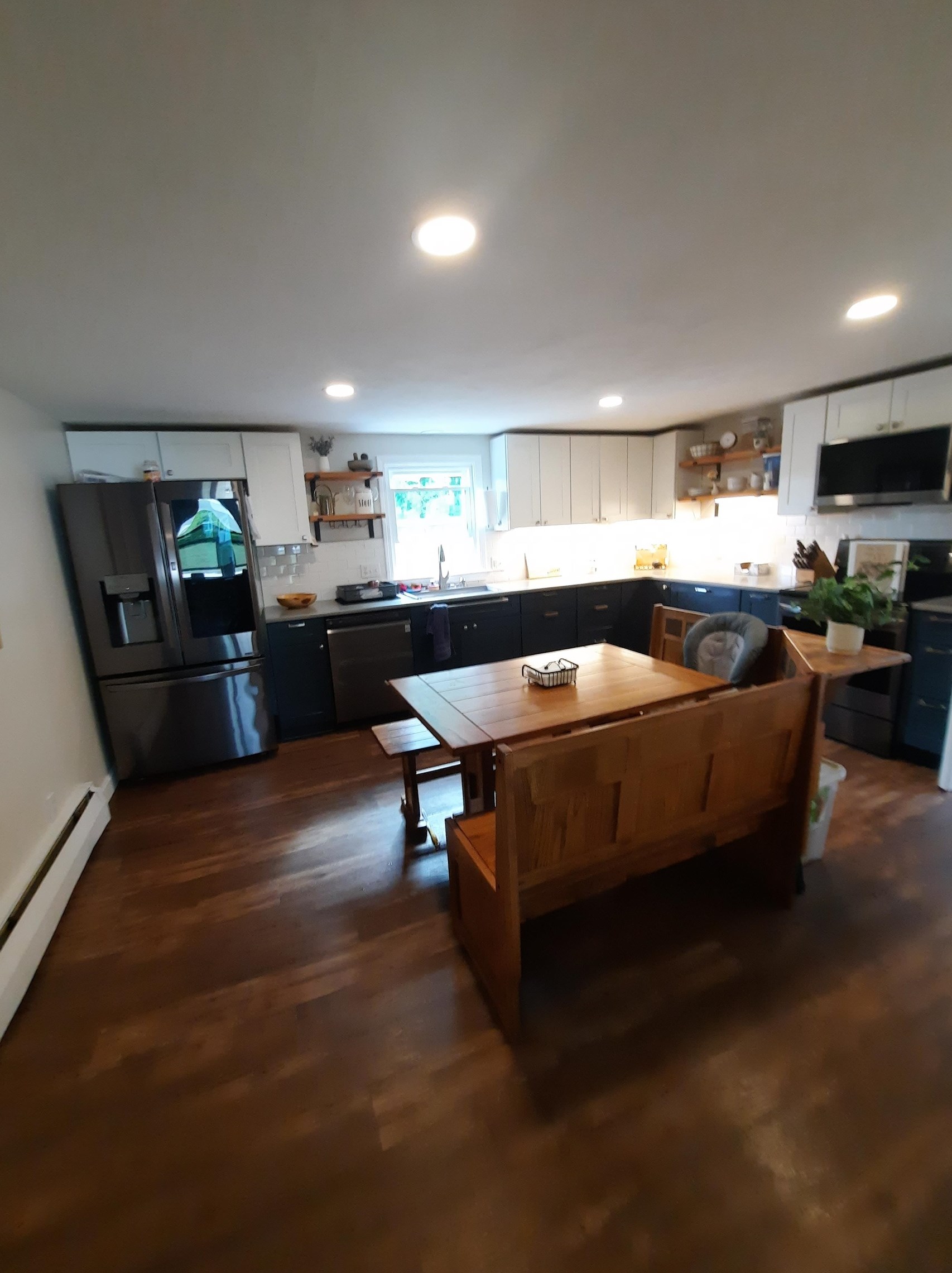 5 Lorraine St, Hudson NH  03051-4848 exterior