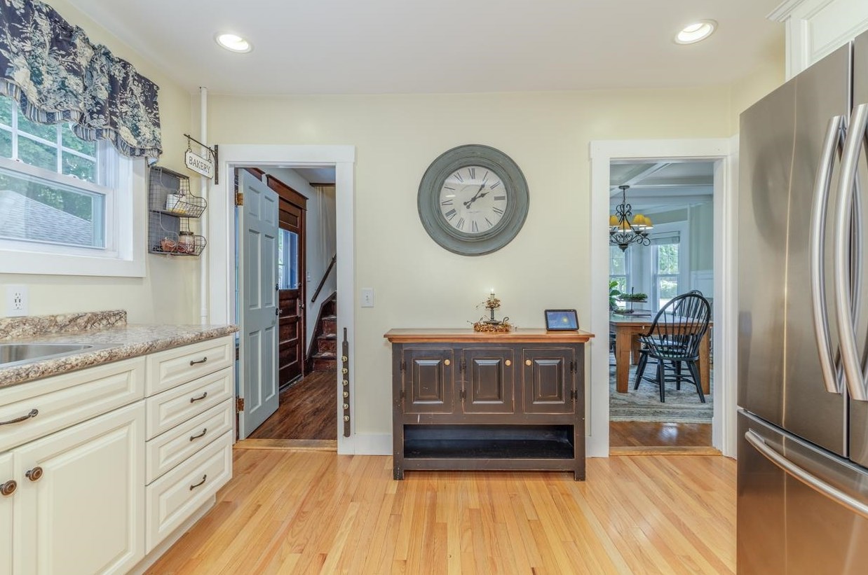 67 Pillsbury St, Concord NH  03301-2872 exterior