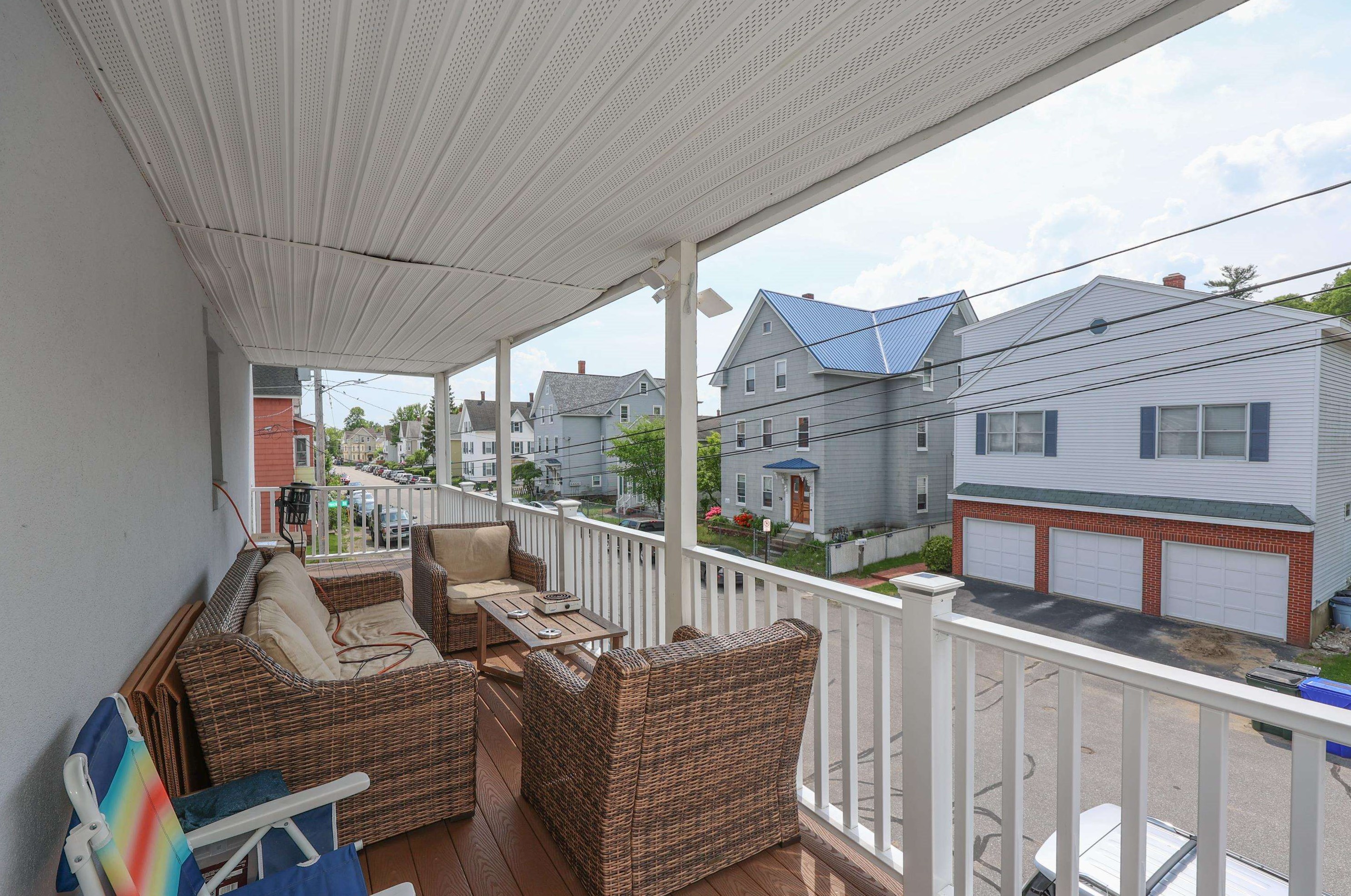 77 Hecker St, Manchester NH  03102-3975 exterior