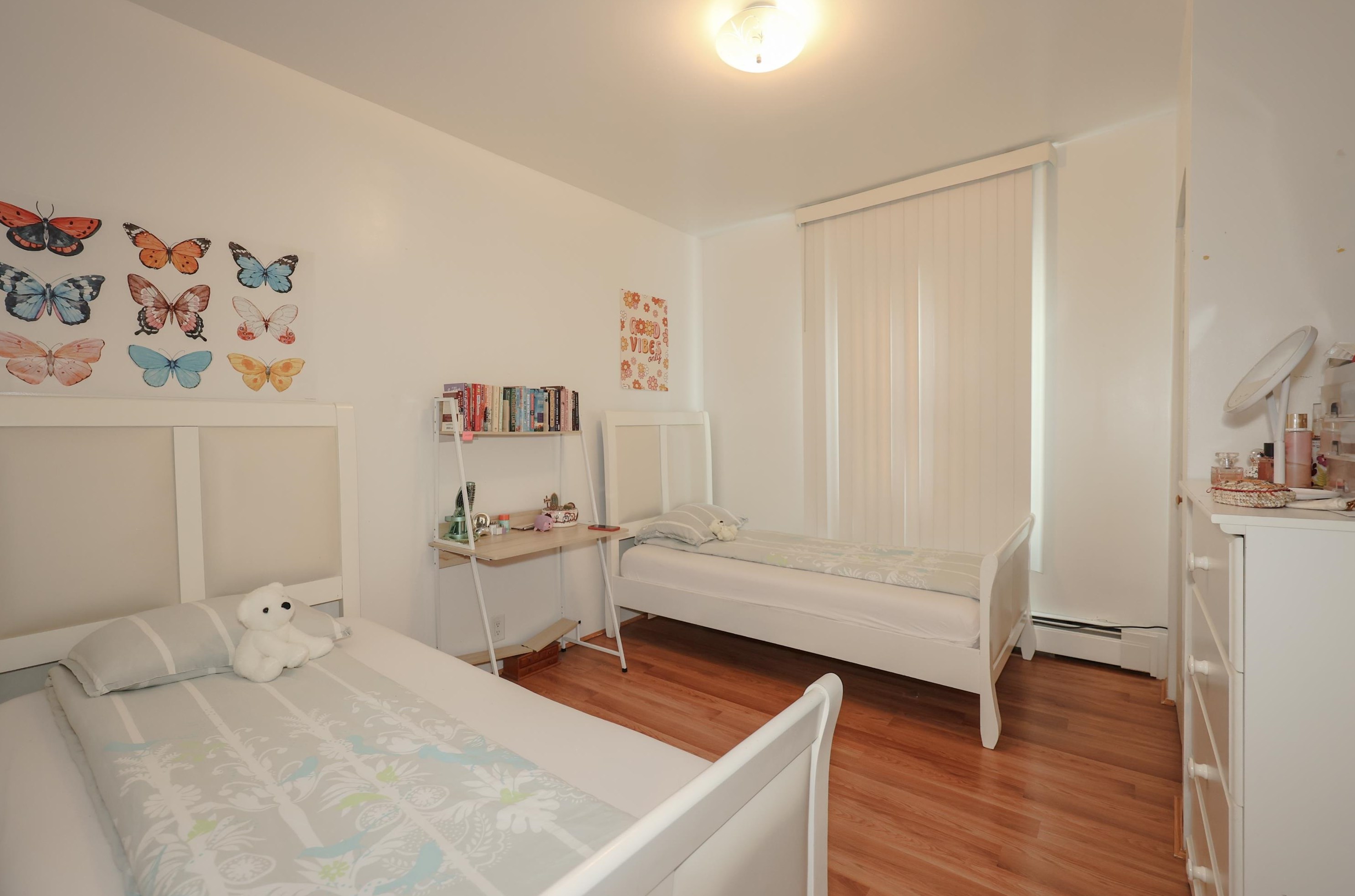 77 Hecker St, Manchester NH  03102-3975 exterior