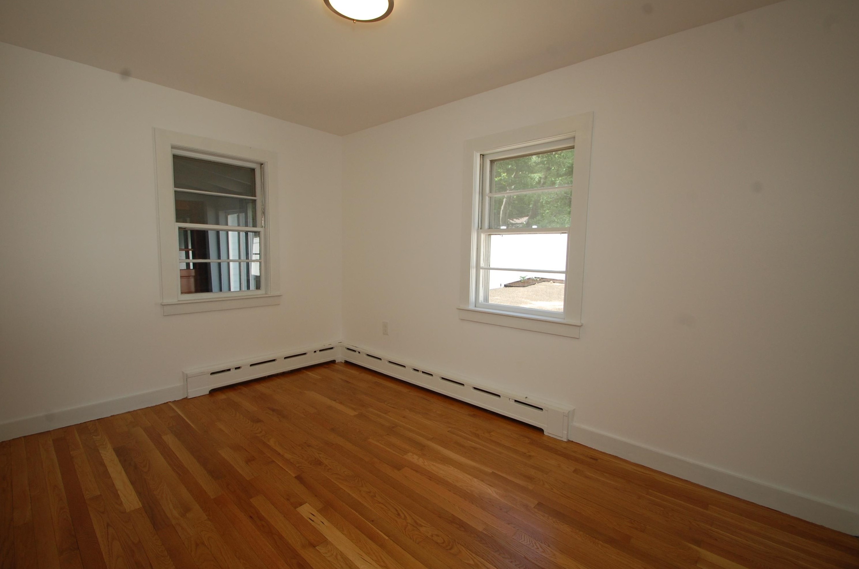 17 Autumn Dr, Tilton NH  03276-5928 exterior