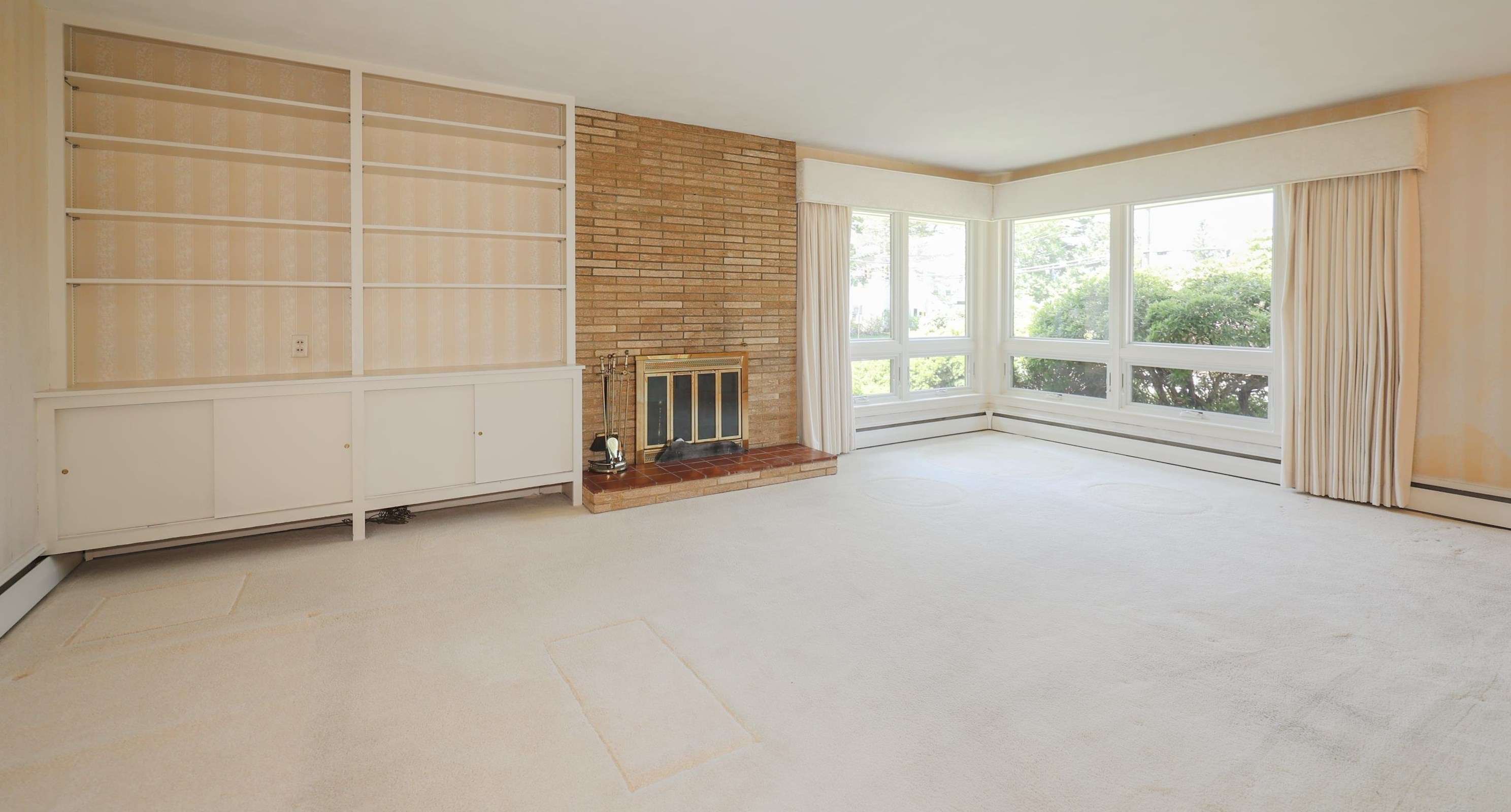 211 River Rd, Manchester NH 03106-2630 exterior