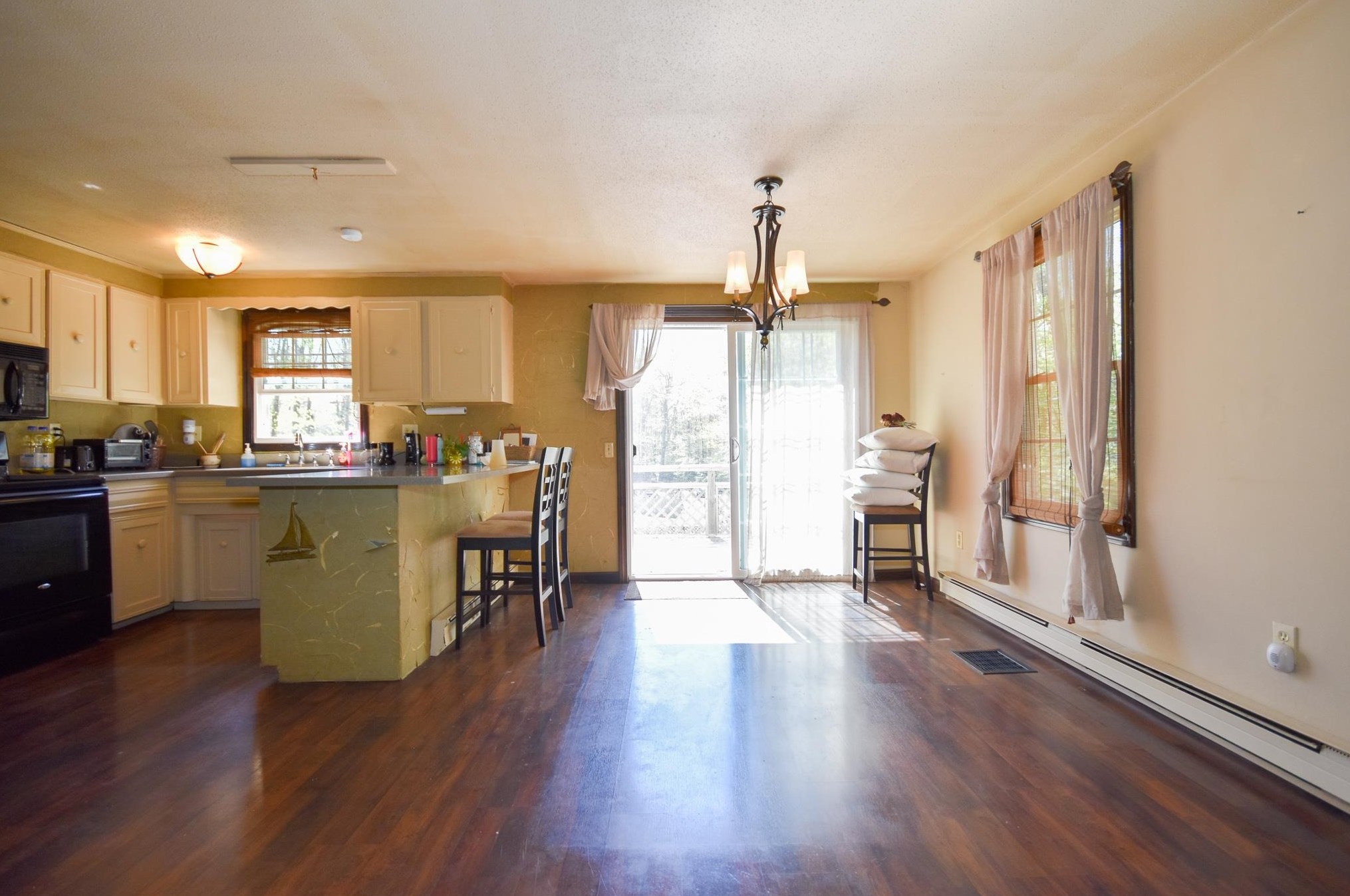 11 French Cross Rd, Dover NH 03823-7708 exterior