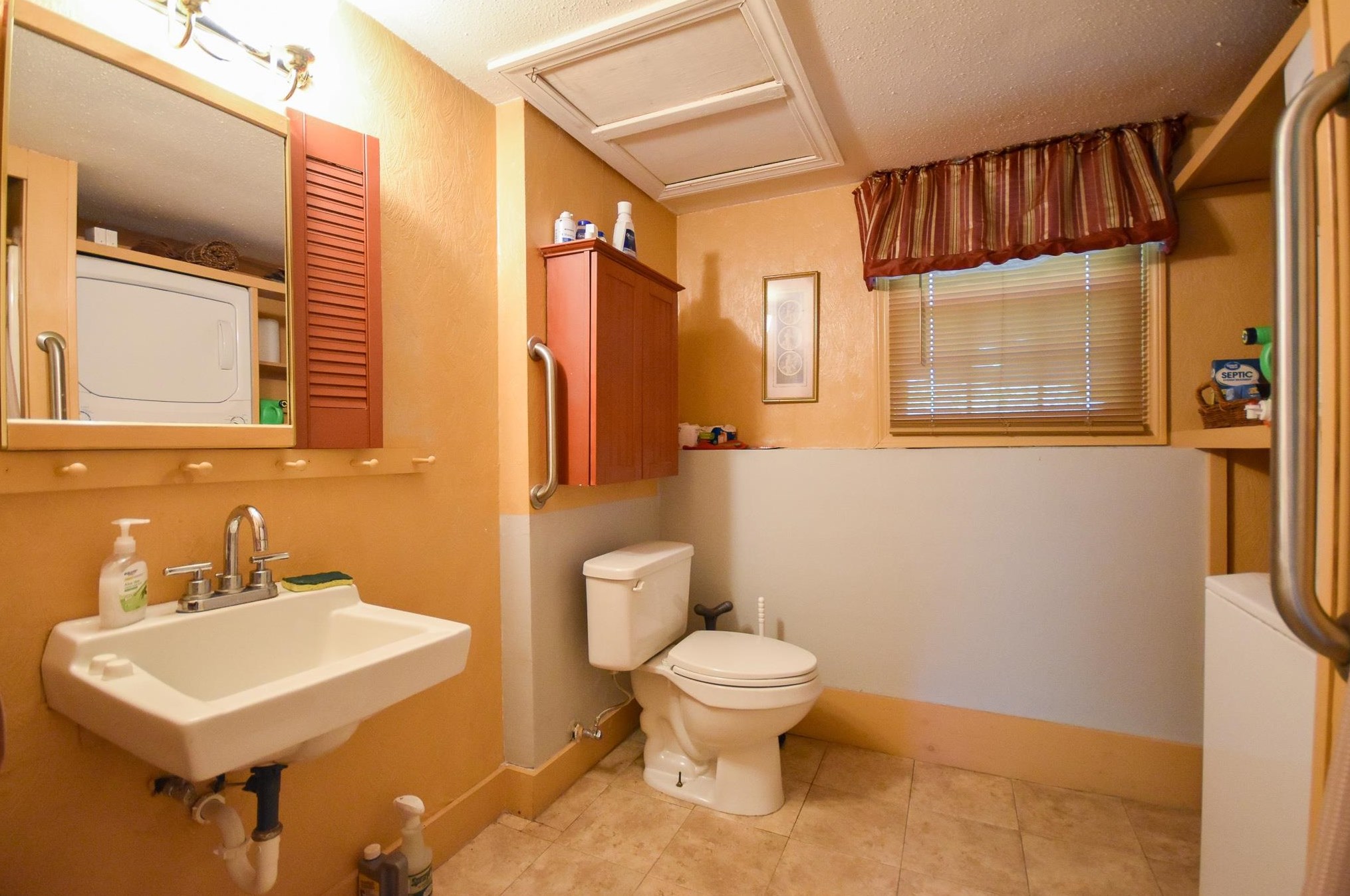 11 French Cross Rd, Dover NH 03823-7708 exterior