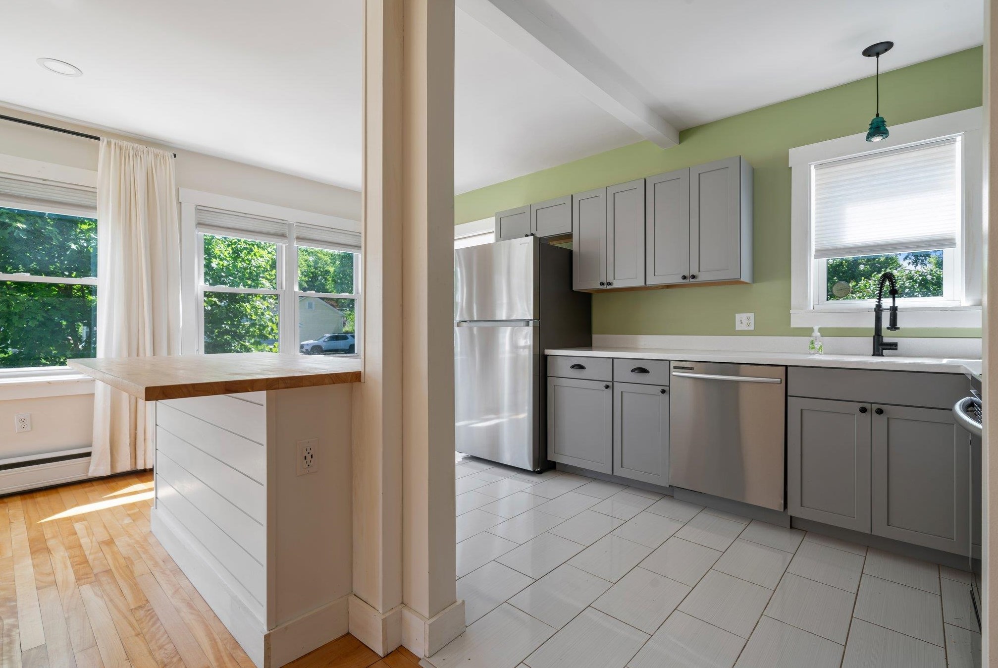 3 Broad Ave, Concord NH  03301-2734 exterior