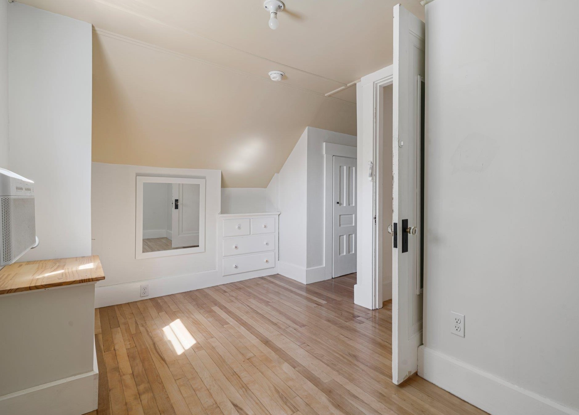 3 Broad Ave, Concord NH  03301-2734 exterior