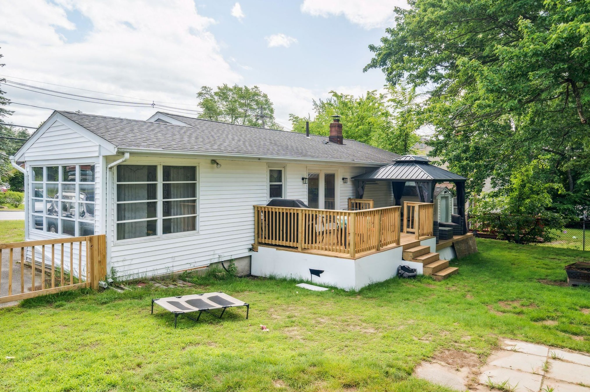 1213 Beech St, Manchester NH  03104-2123 exterior