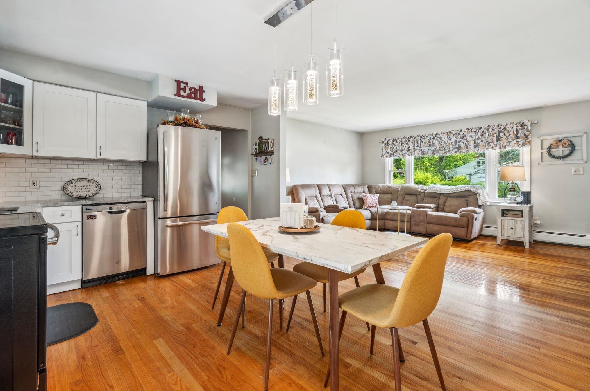 1213 Beech St, Manchester NH  03104-2123 exterior