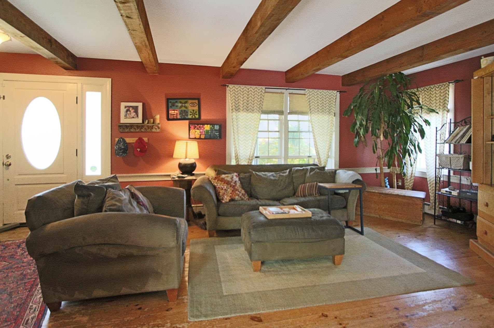 132 Blacksnake Rd, Seabrook NH 03874-4300 exterior