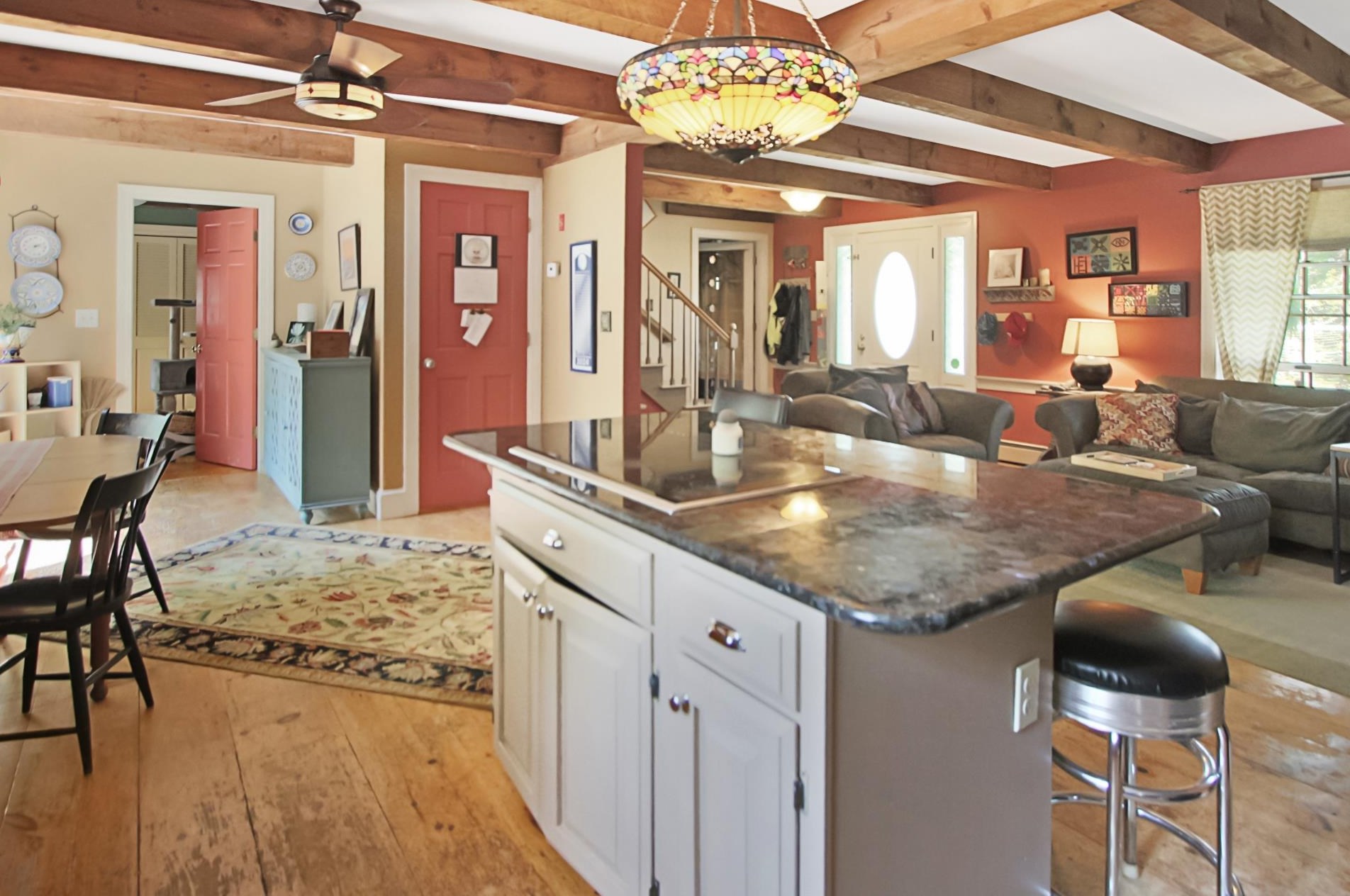 132 Blacksnake Rd, Seabrook NH 03874-4300 exterior