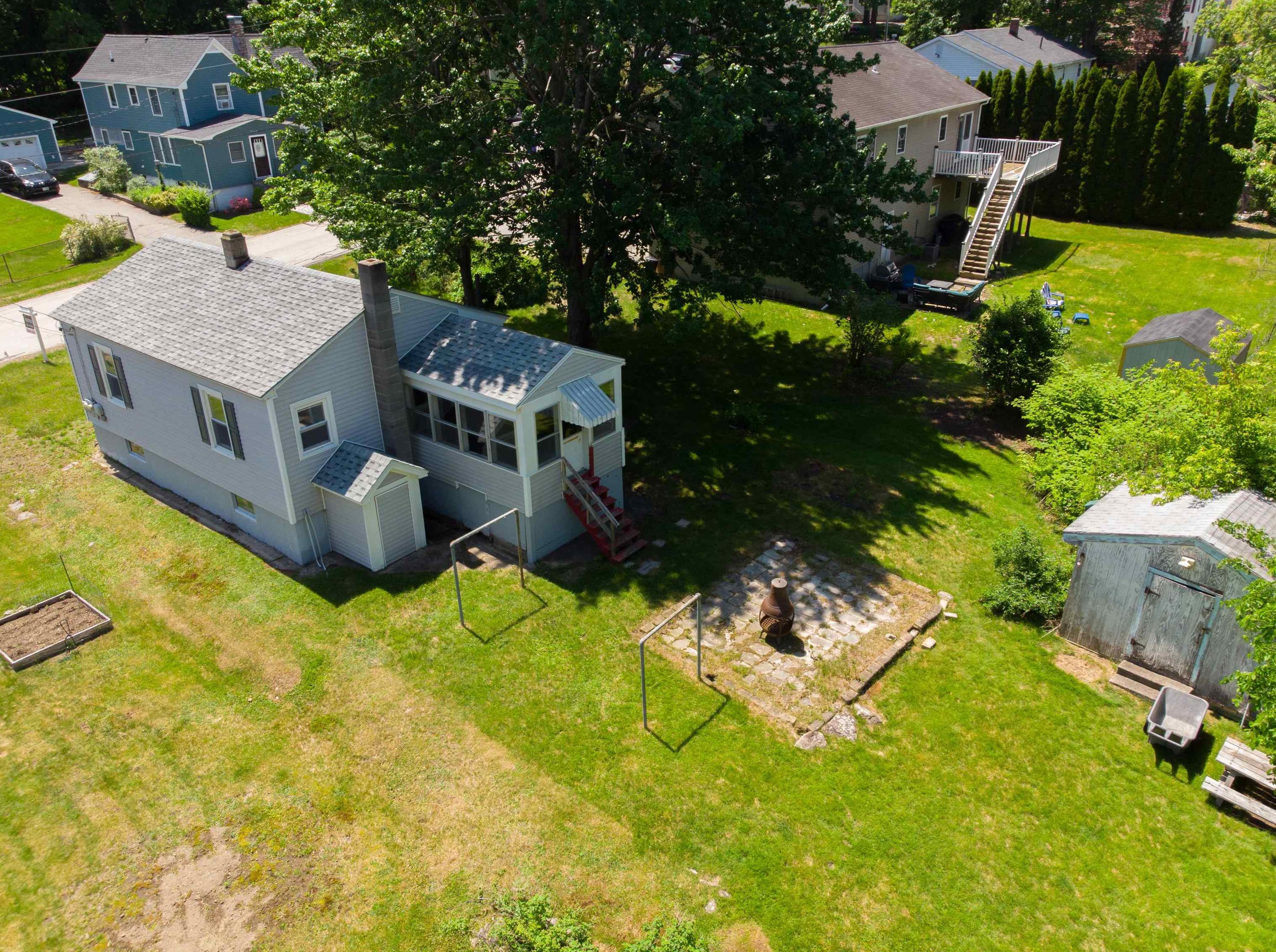 61 Fairmount Ave, Manchester NH 03104-5612 exterior