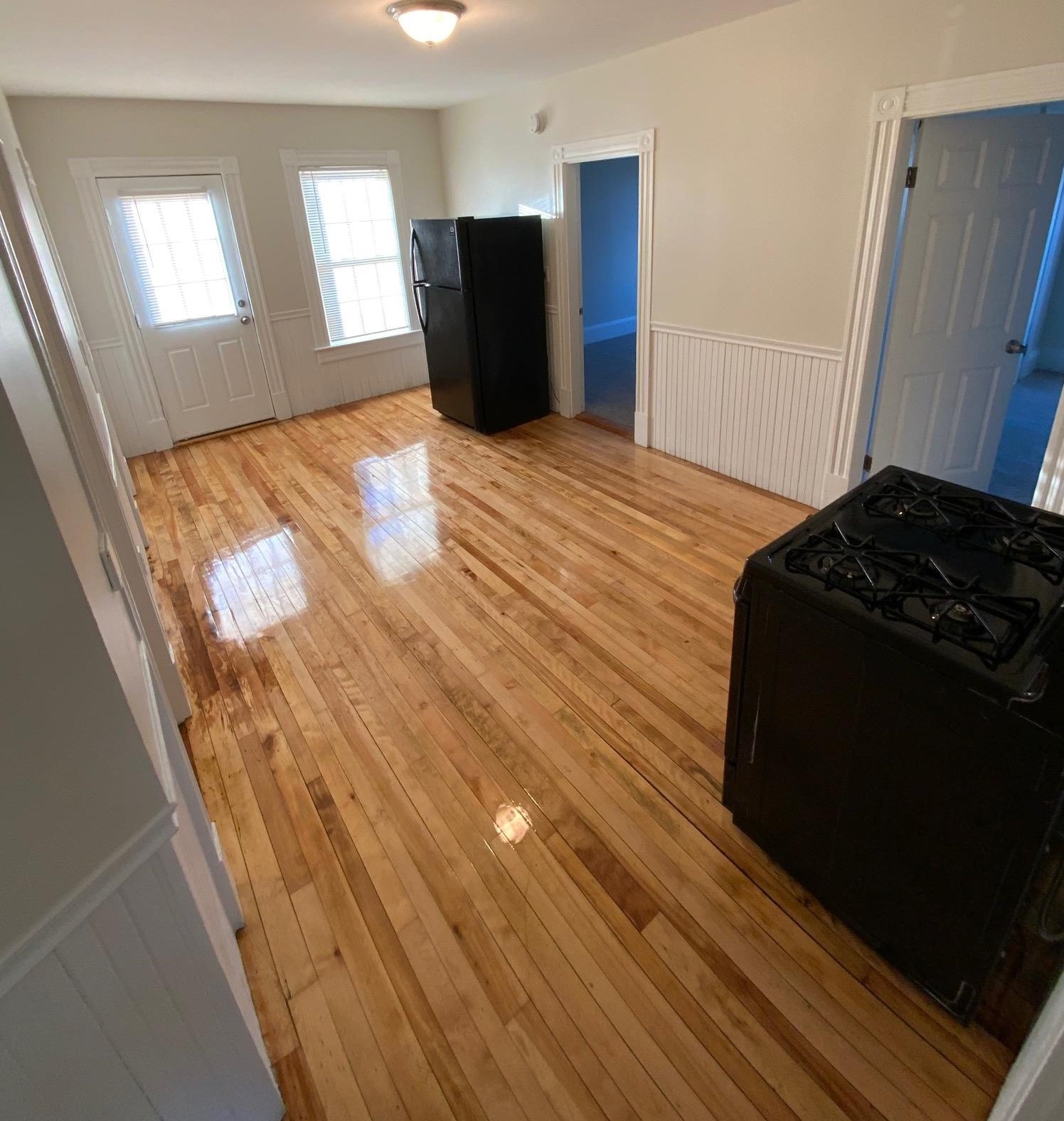 230 Wilson St, Manchester NH 03103-5024 exterior