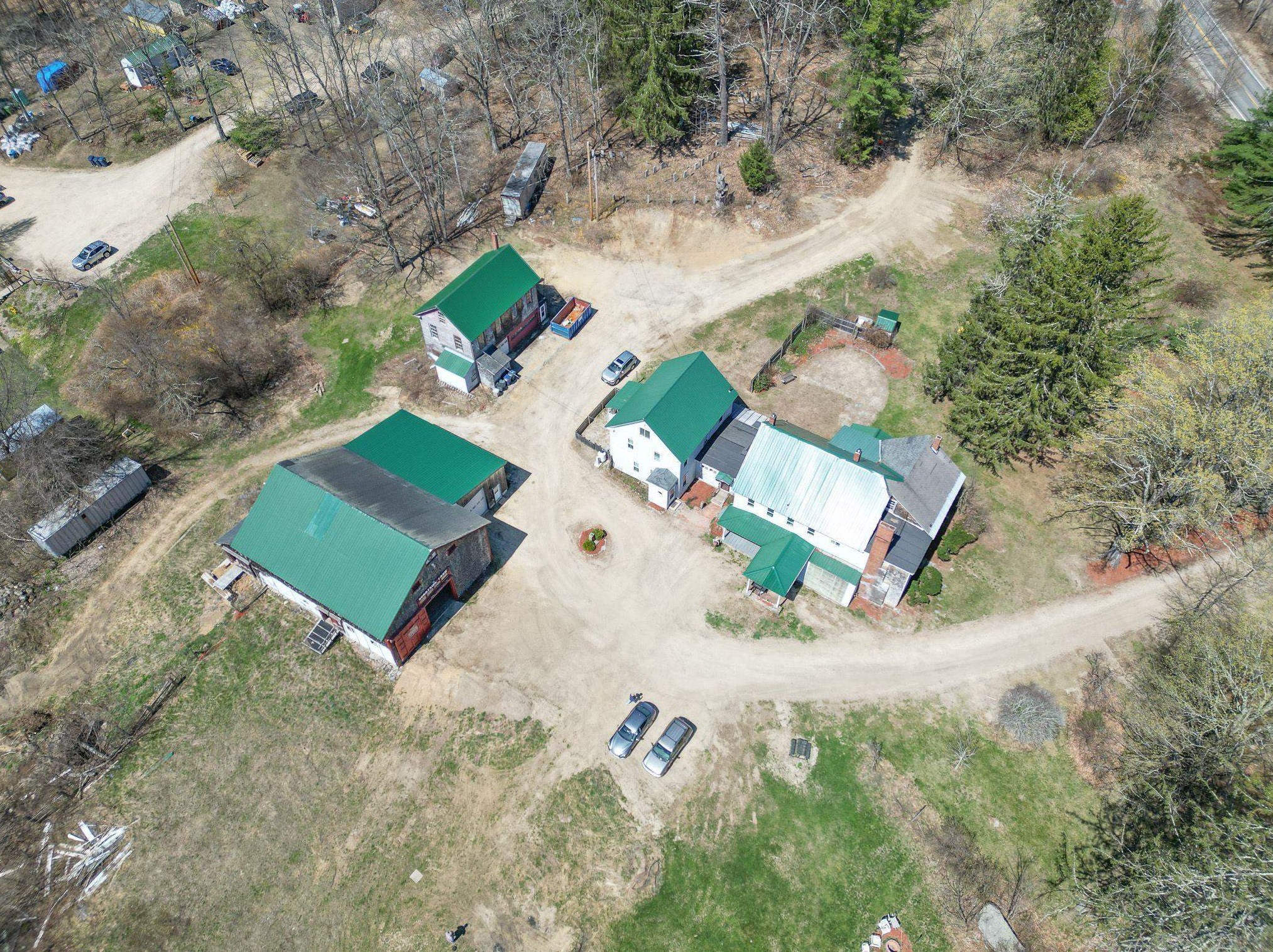 1240 Franklin Pierce Hwy, Barrington NH 03825-7331 exterior