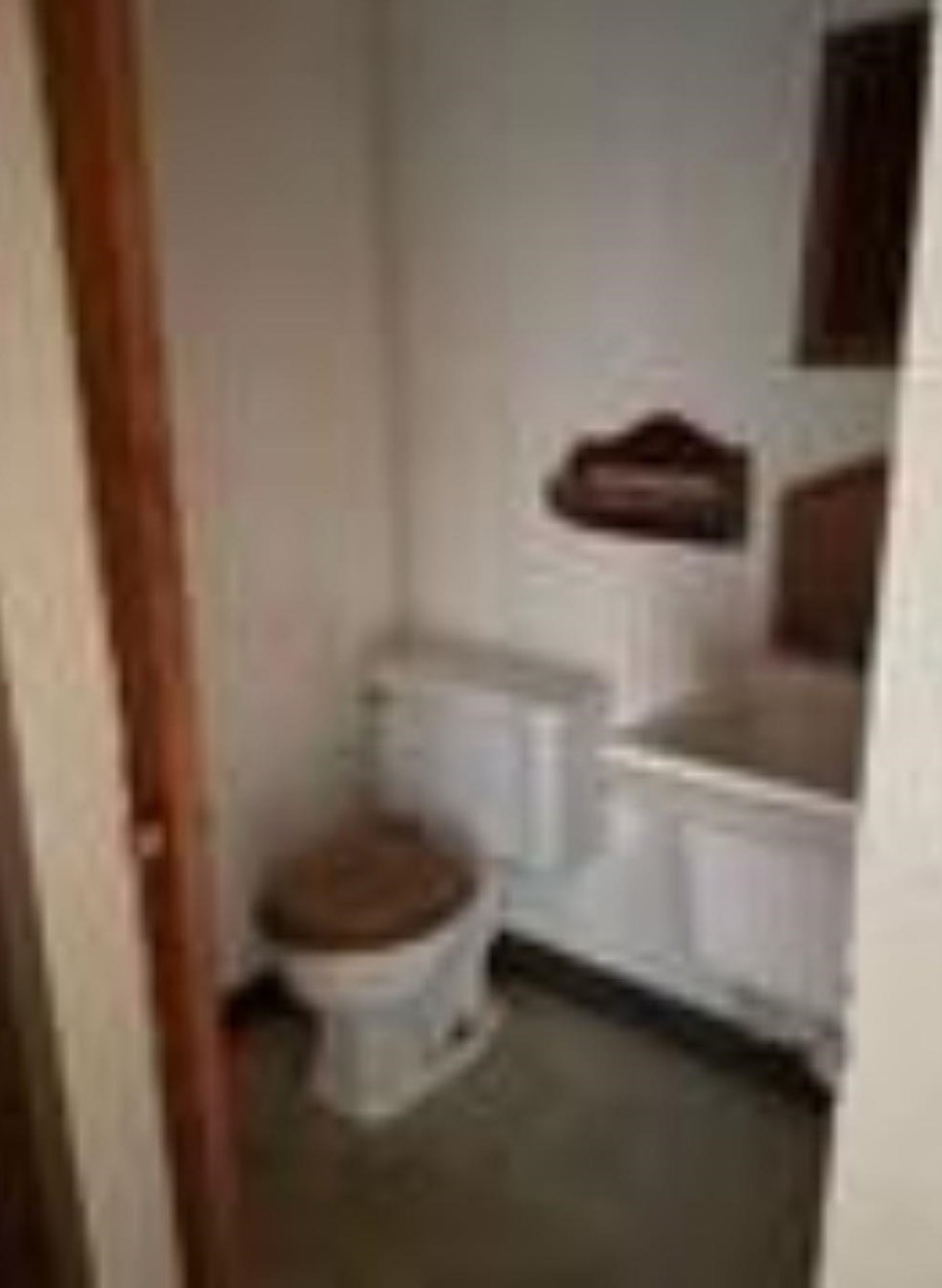 1240 Franklin Pierce Hwy, Barrington NH 03825-7331 exterior