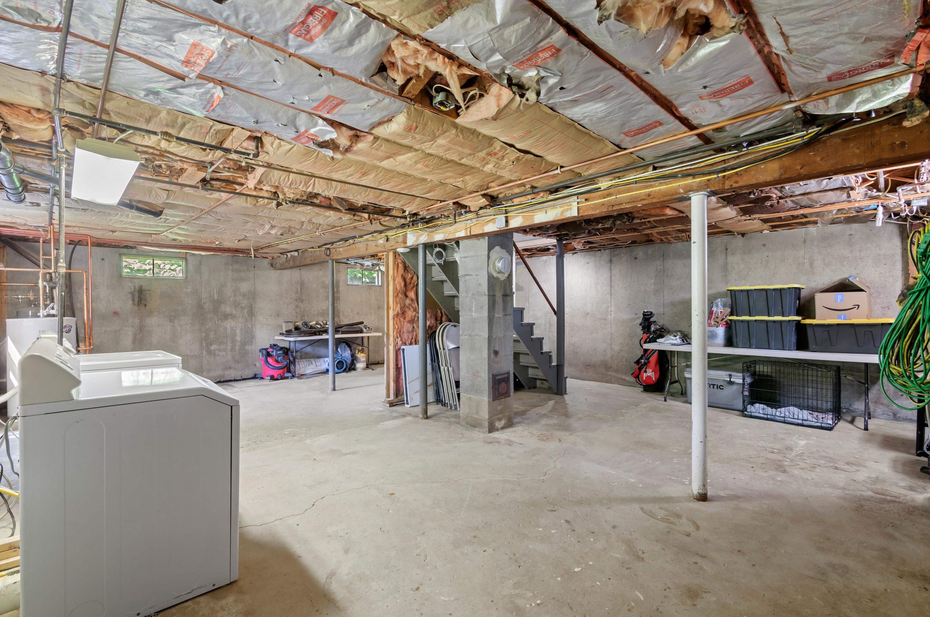 13 Glenwood St, Nashua NH 03060-5216 exterior