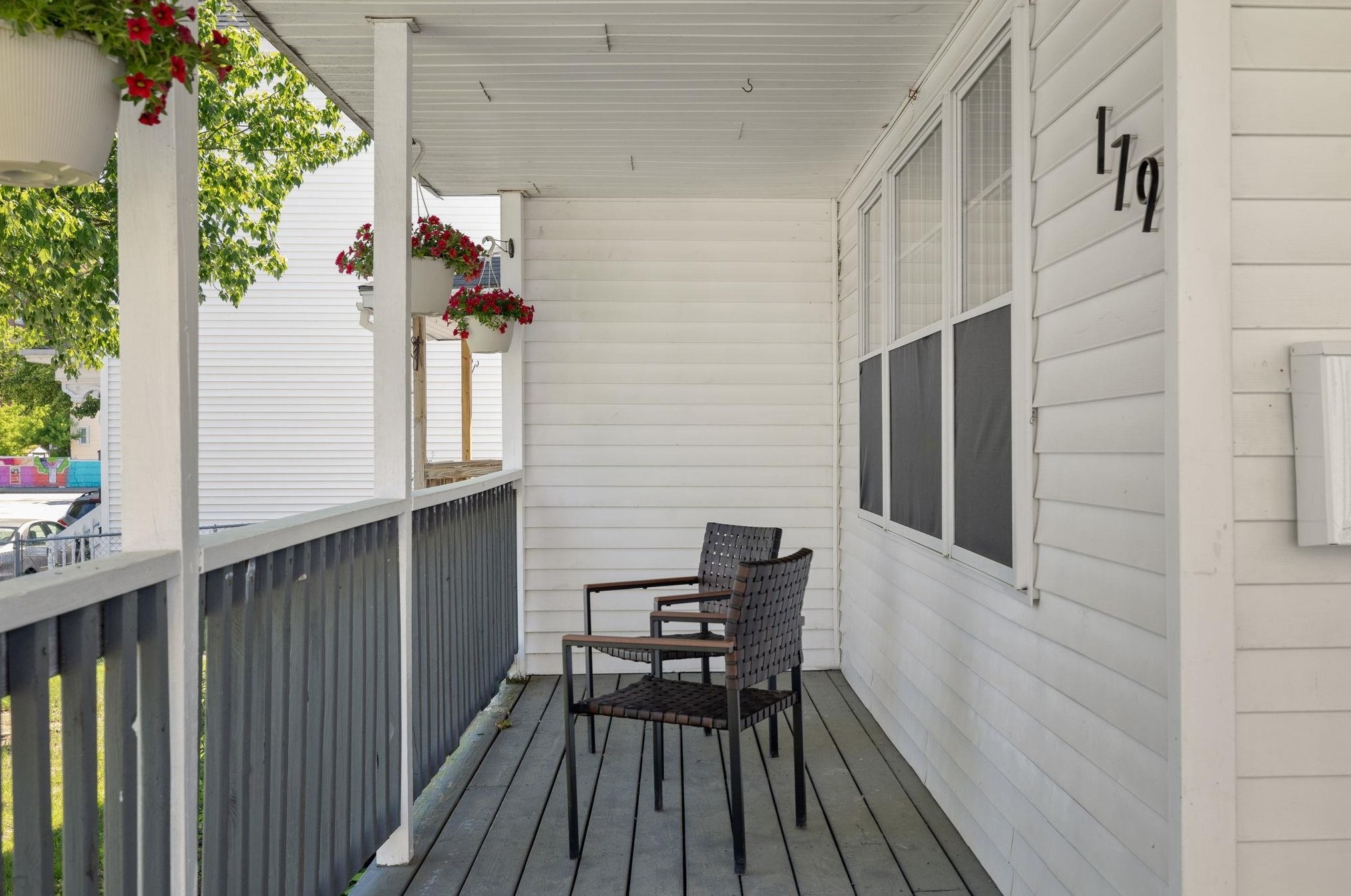 179 Cedar St, Manchester NH 03101-2550 exterior