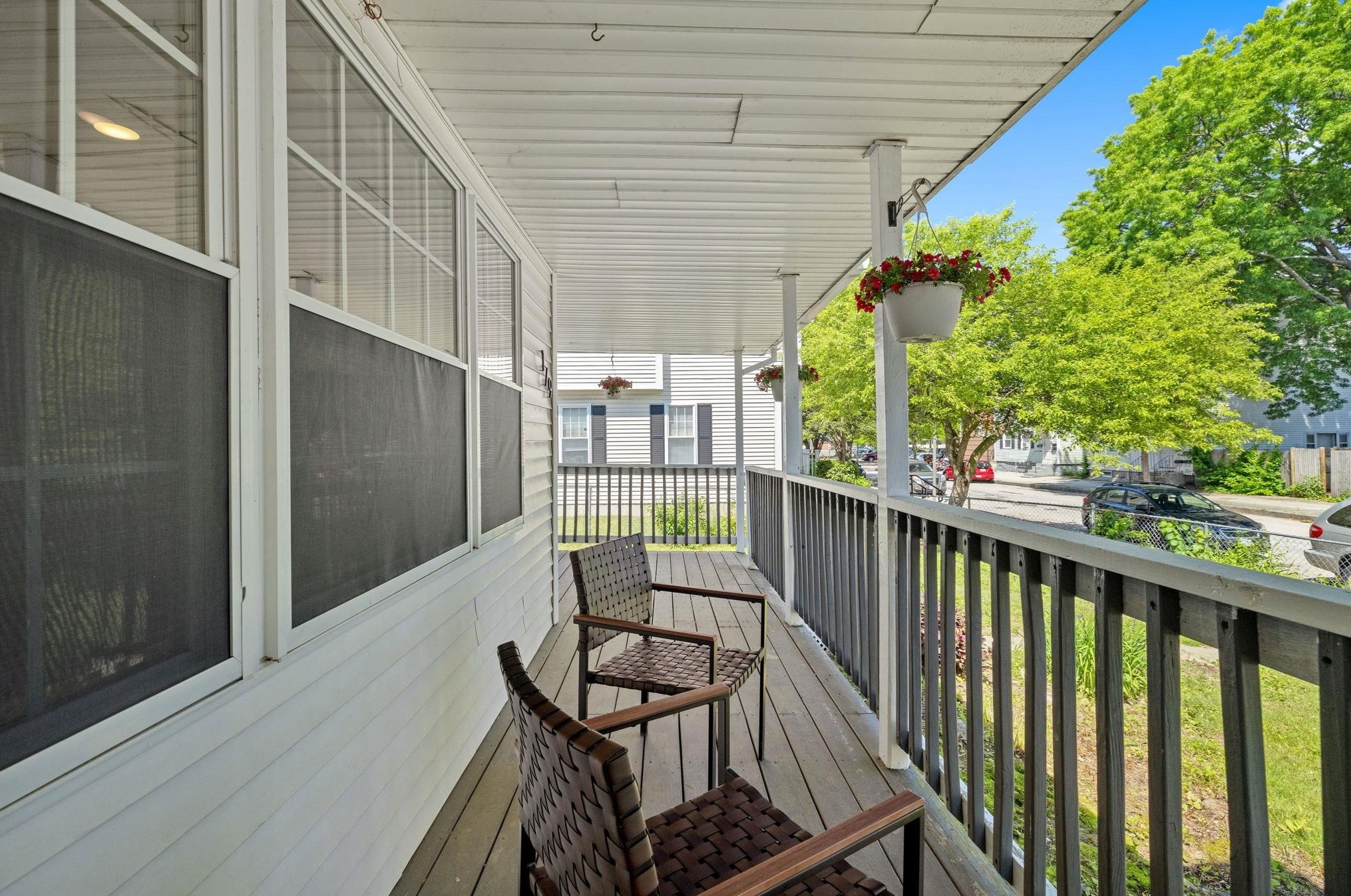 179 Cedar St, Manchester NH 03101-2550 exterior