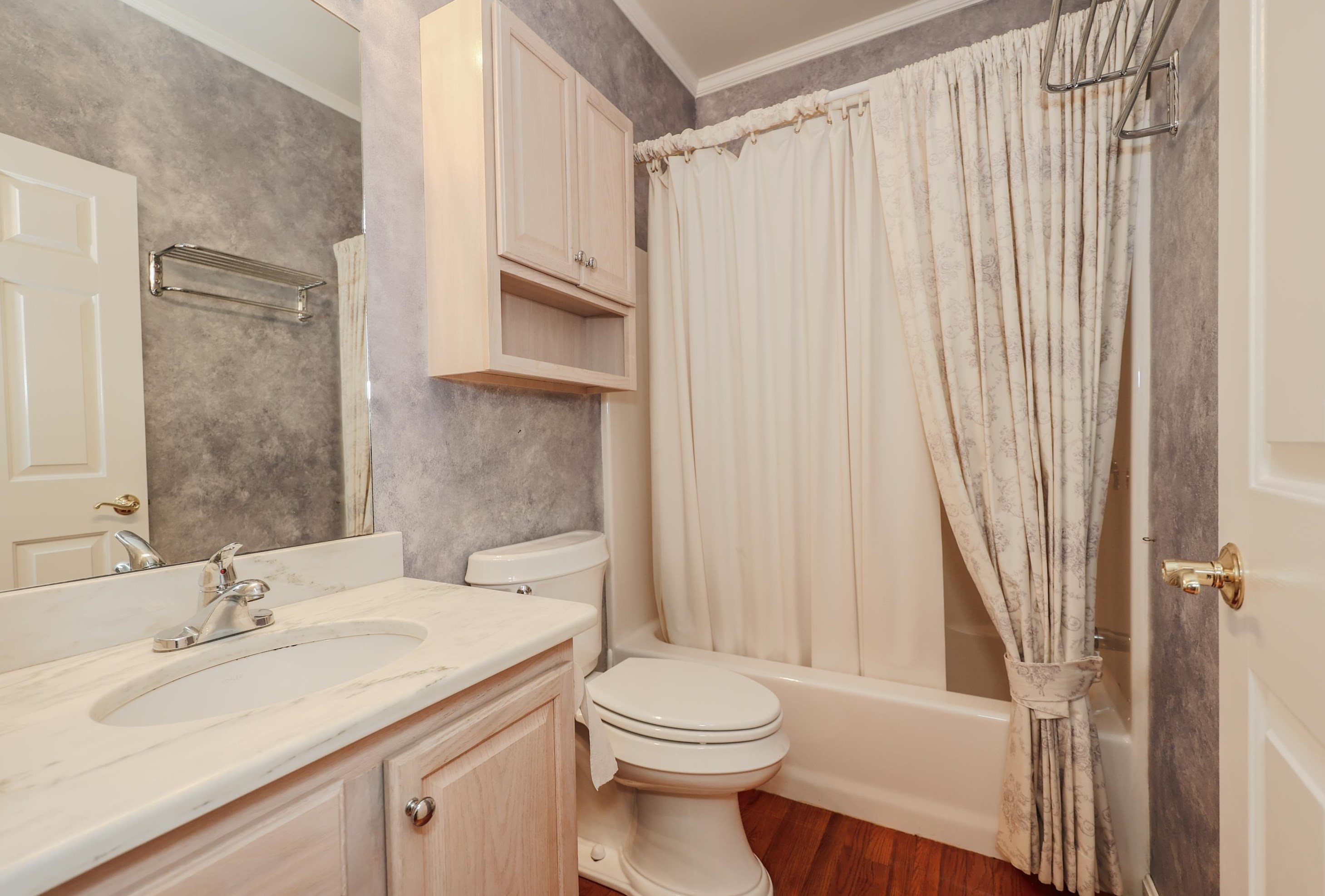 5 Sandpiper Ln, Merrimack NH 03054-4875 exterior