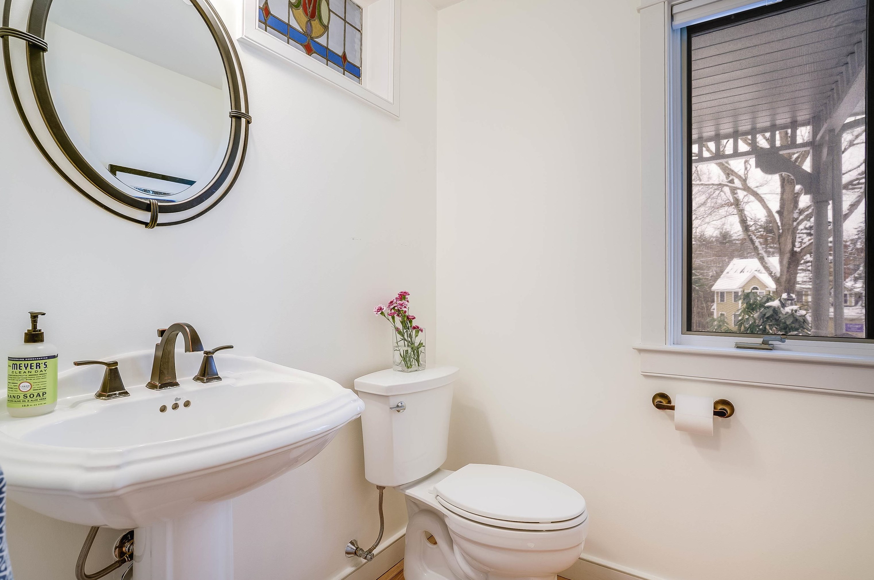 30 Bassett Ln, Newfields NH 03856-8231 exterior