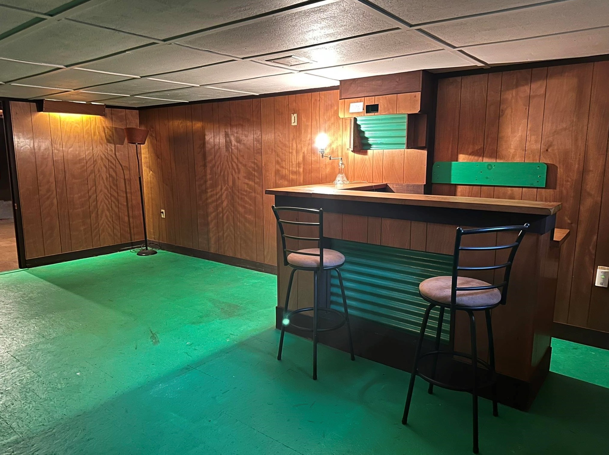 99 Lois St, Manchester NH 03103-3078 exterior