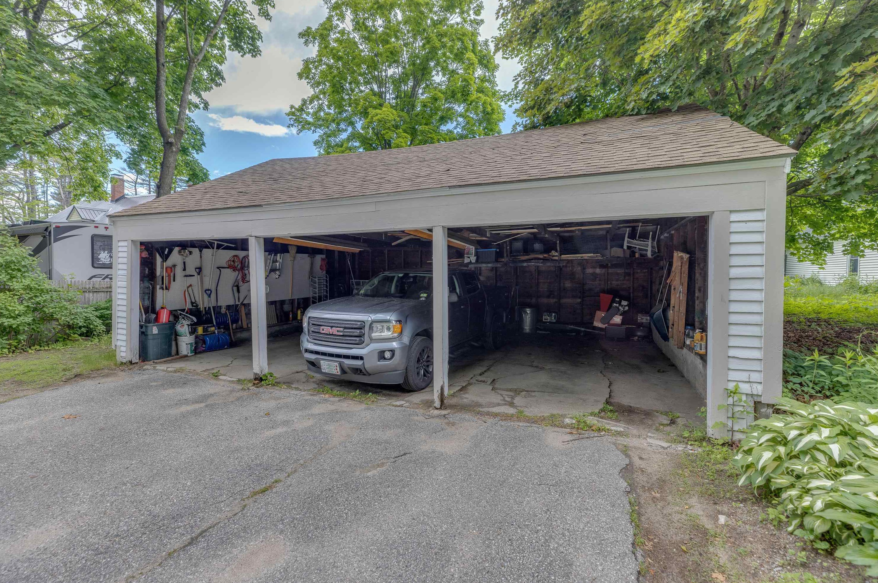 54 Highland St, Bridgewater NH 03264-3601 exterior