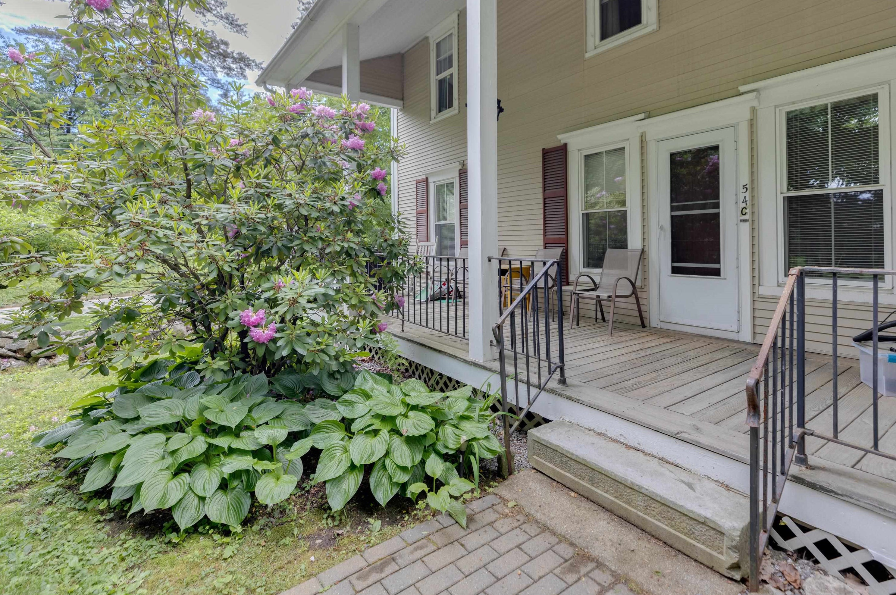 54 Highland St, Bridgewater NH 03264-3601 exterior