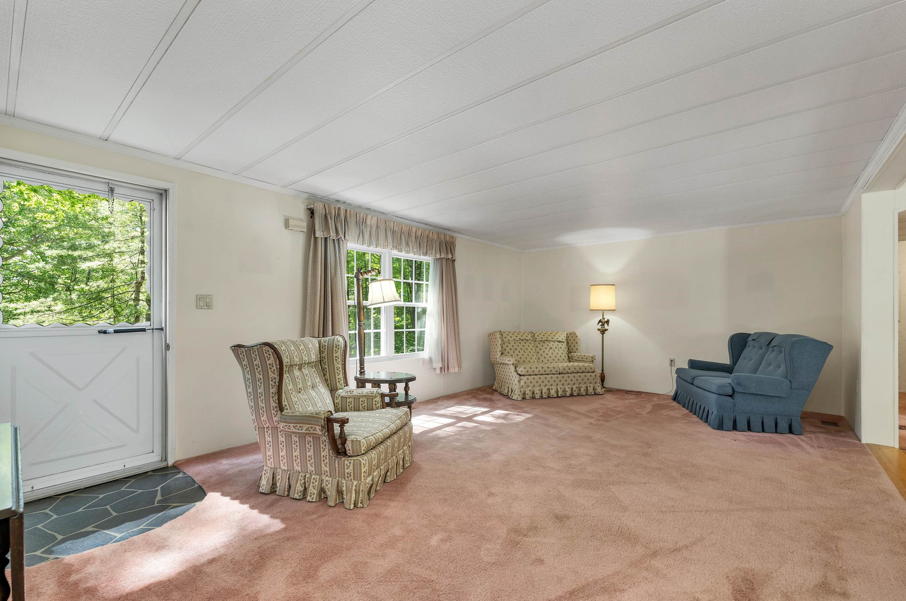 30 Birch Hl Est Rd, Tuftonboro NH  03894-4808 exterior