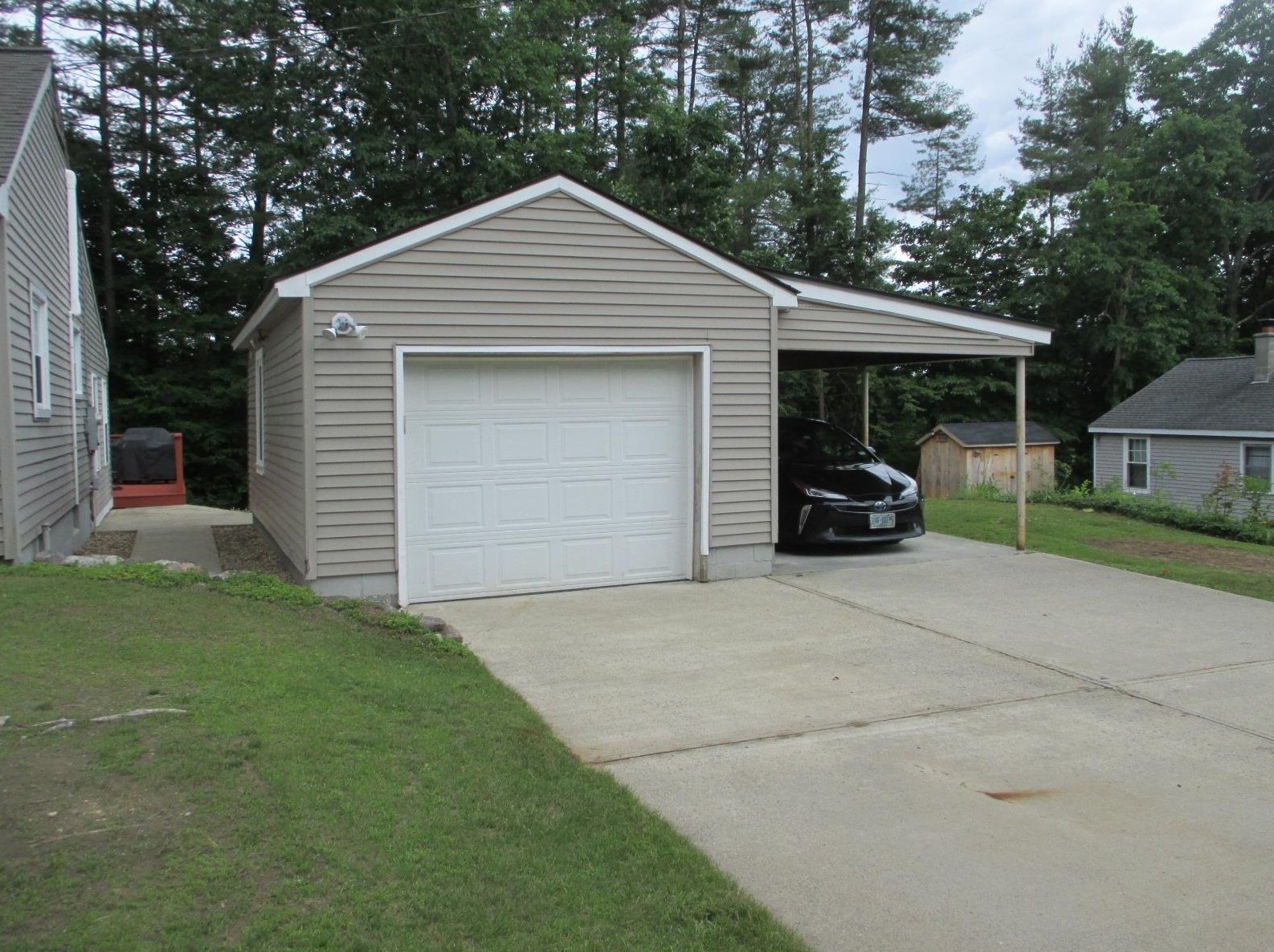 68 Fox Cir, Keene NH 03431-2718 exterior