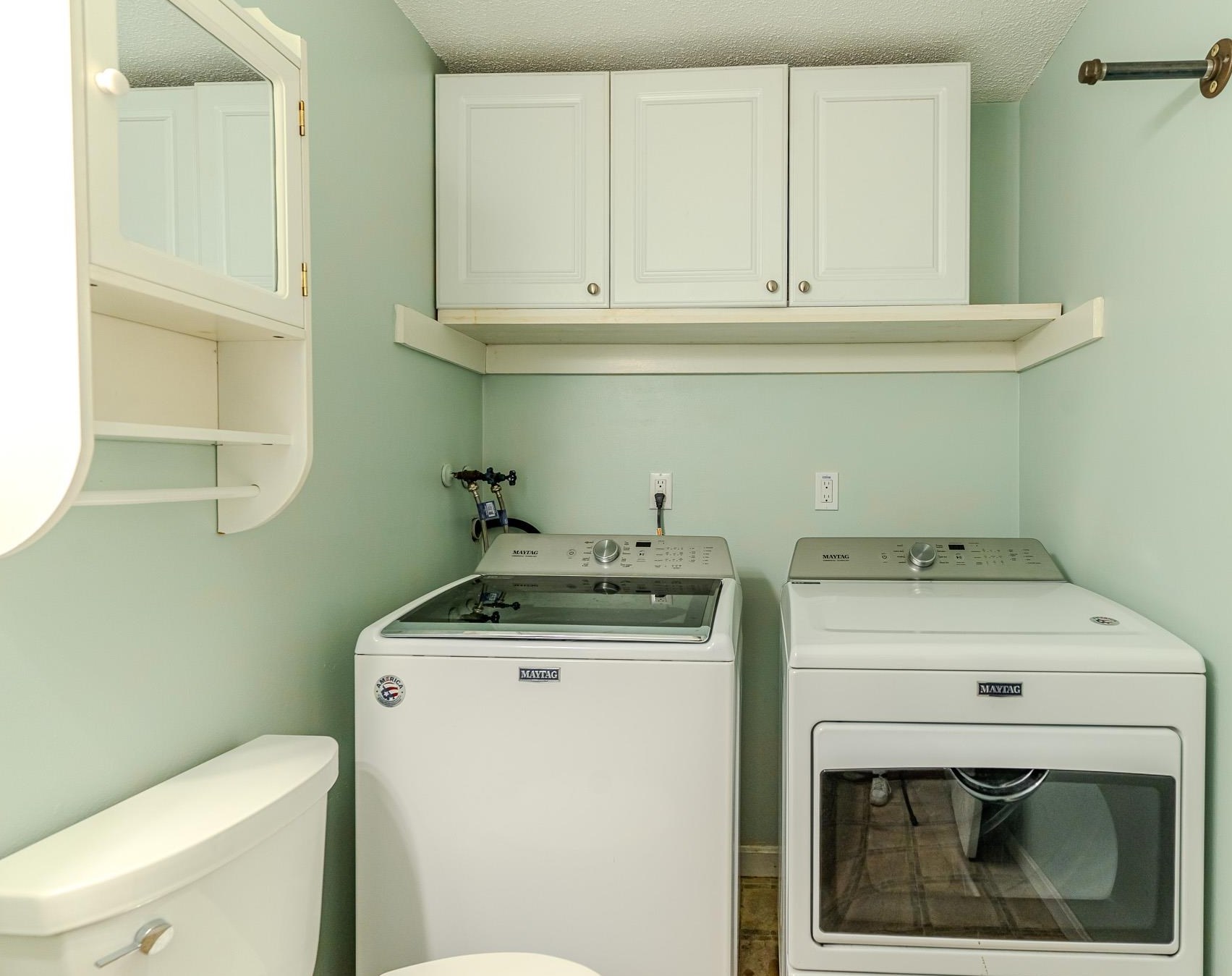 40 Sentry Way, Merrimack NH 03054-4407 exterior