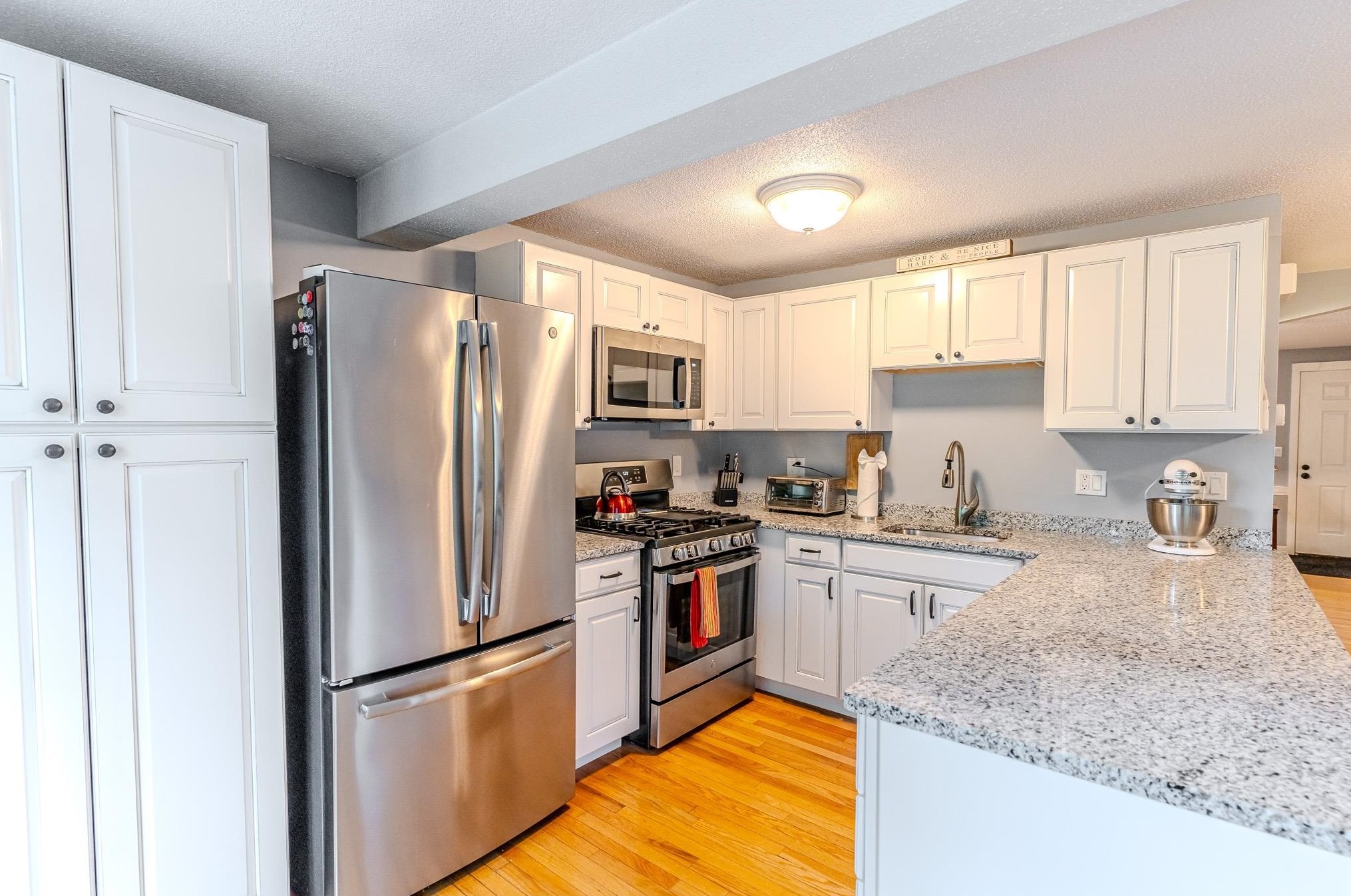 40 Sentry Way, Merrimack NH 03054-4407 exterior