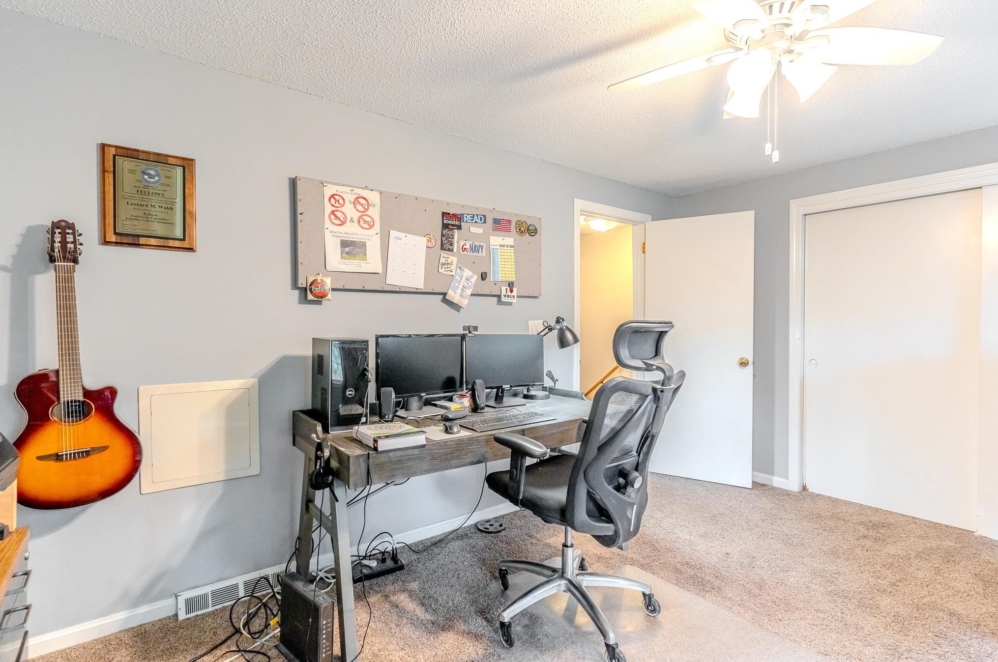 40 Sentry Way, Merrimack NH 03054-4407 exterior