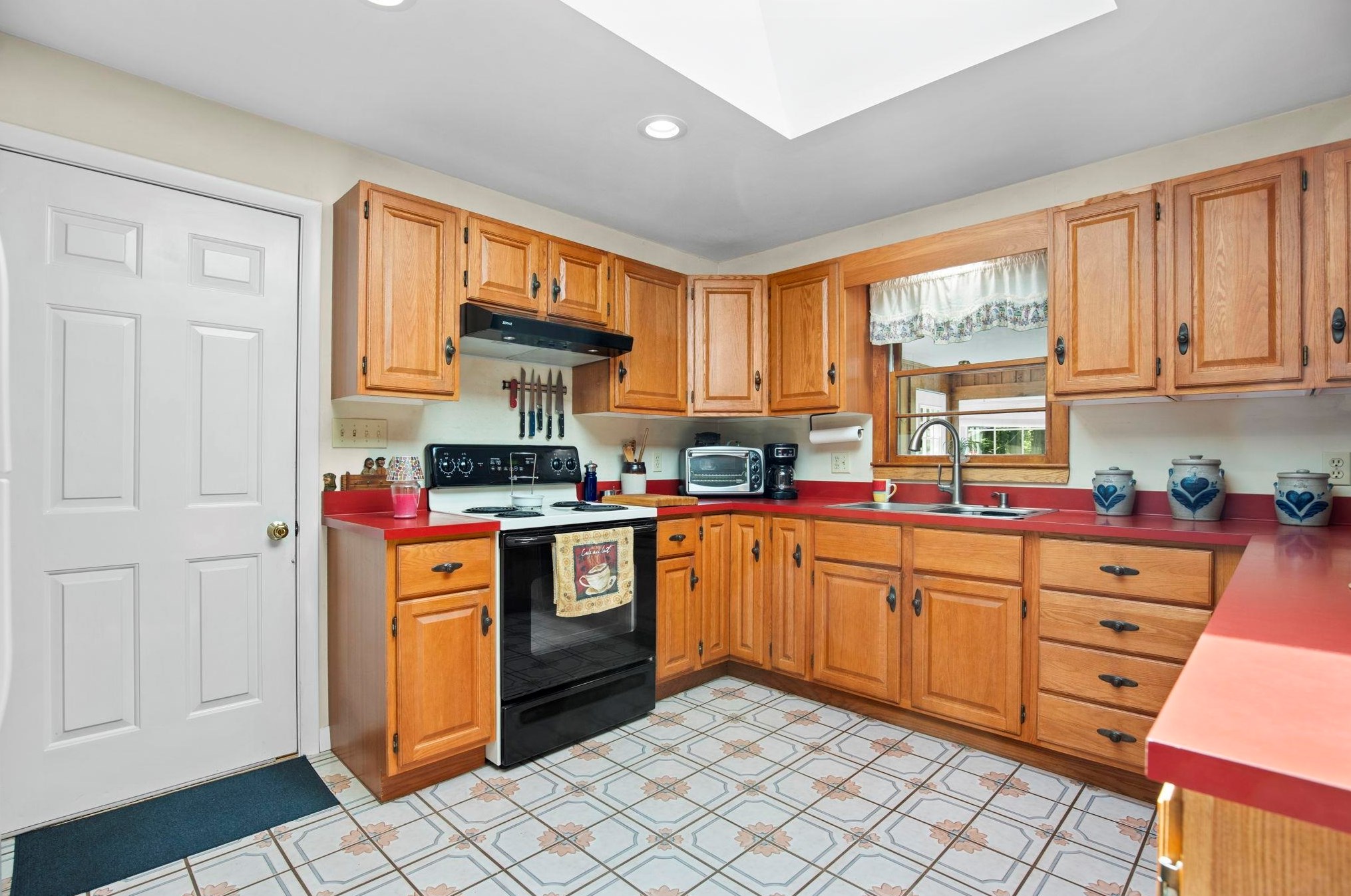 74 Exeter Rd, South Hampton NH  exterior