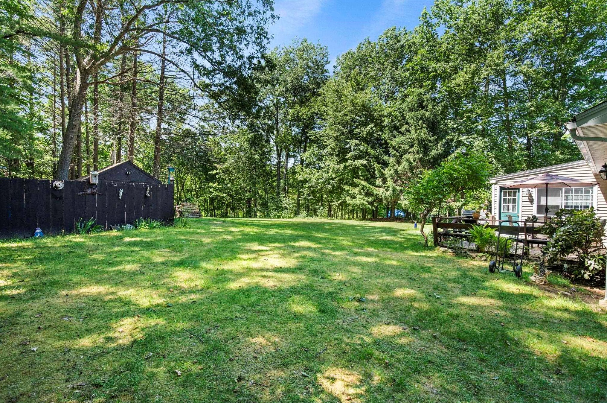 74 Exeter Rd, South Hampton NH  exterior