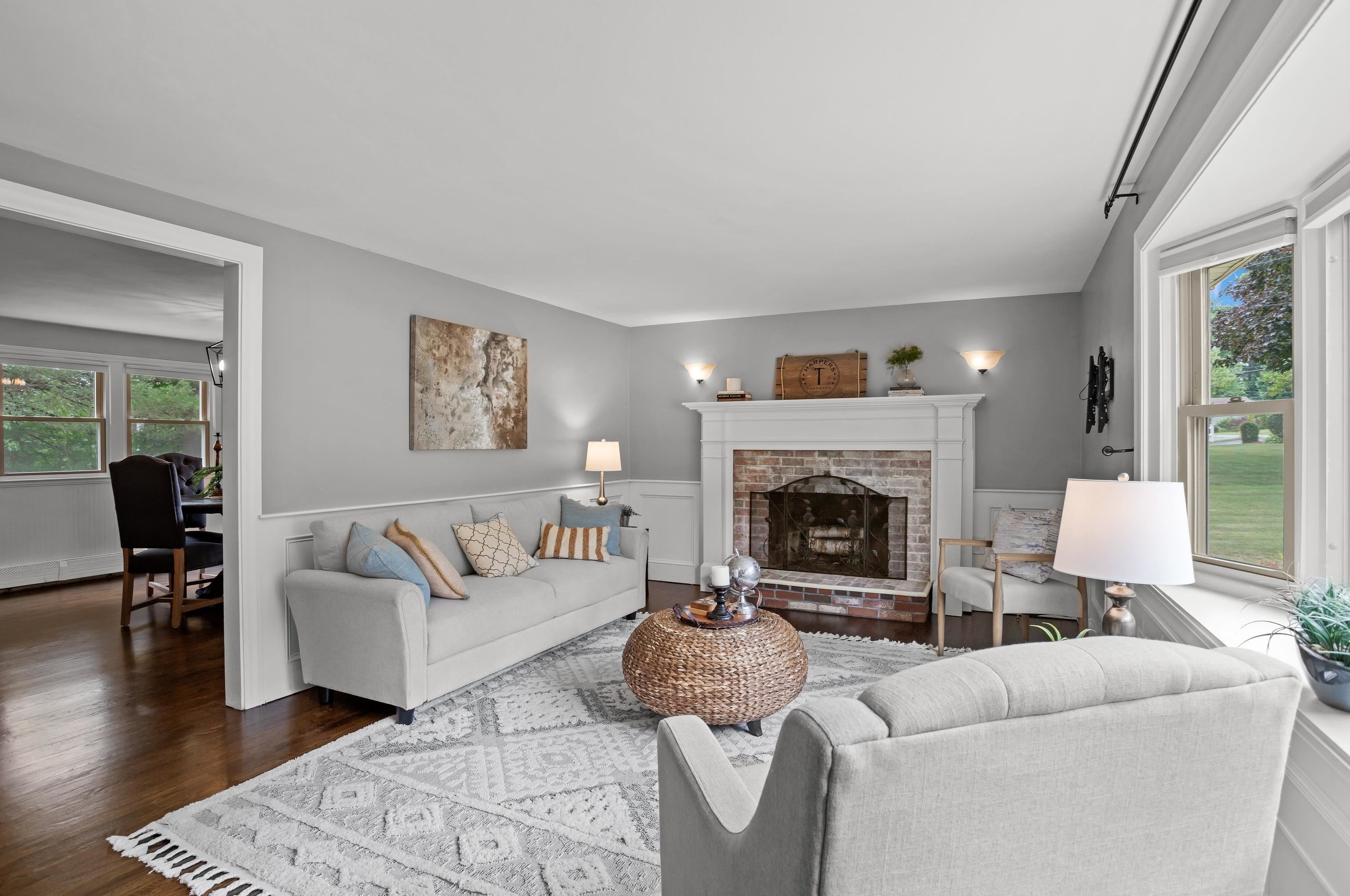 29 Jo Ellen Dr, Merrimack NH  03054-3944 exterior