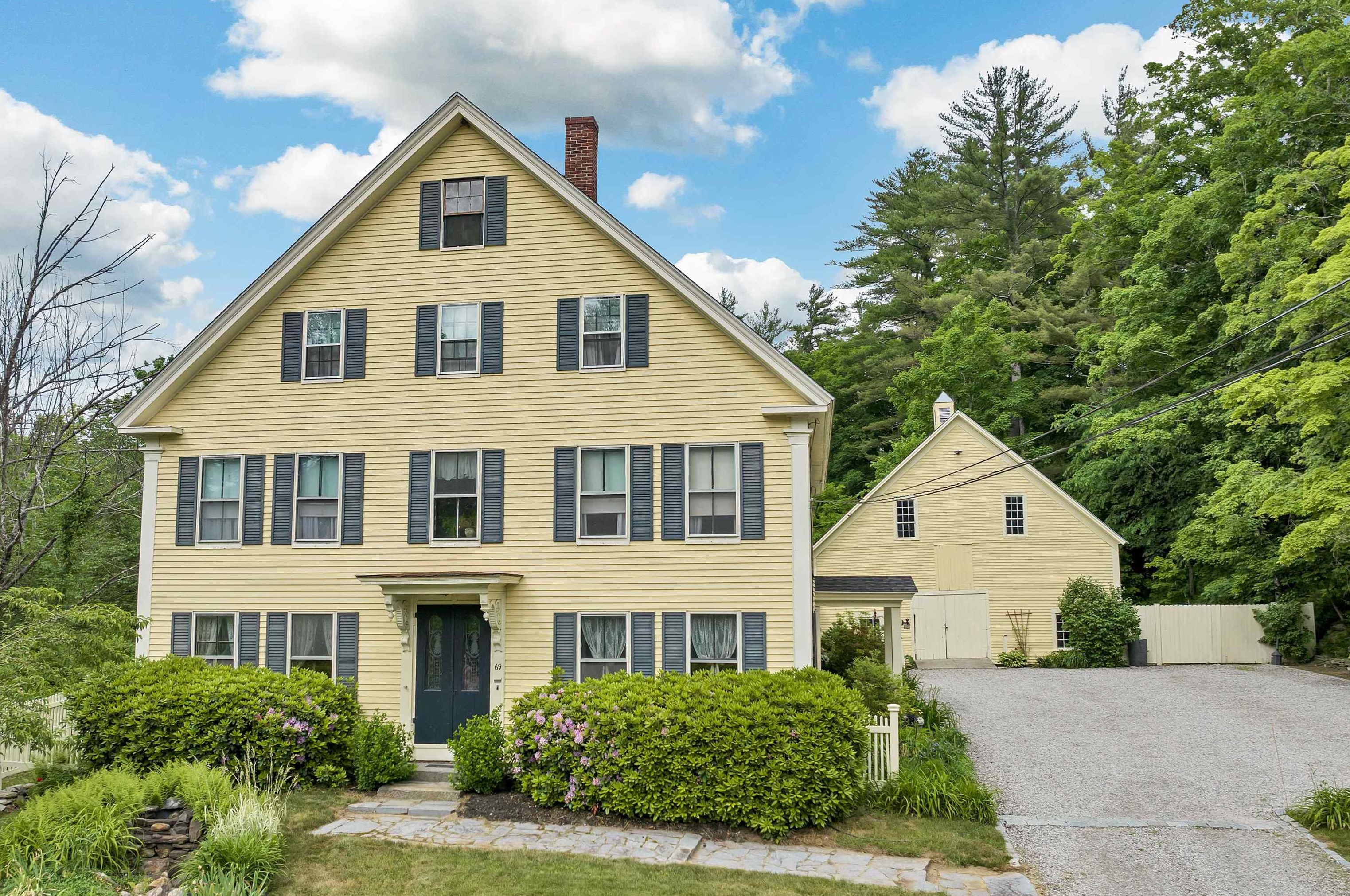 69 E Main St, Warner, NH 03278